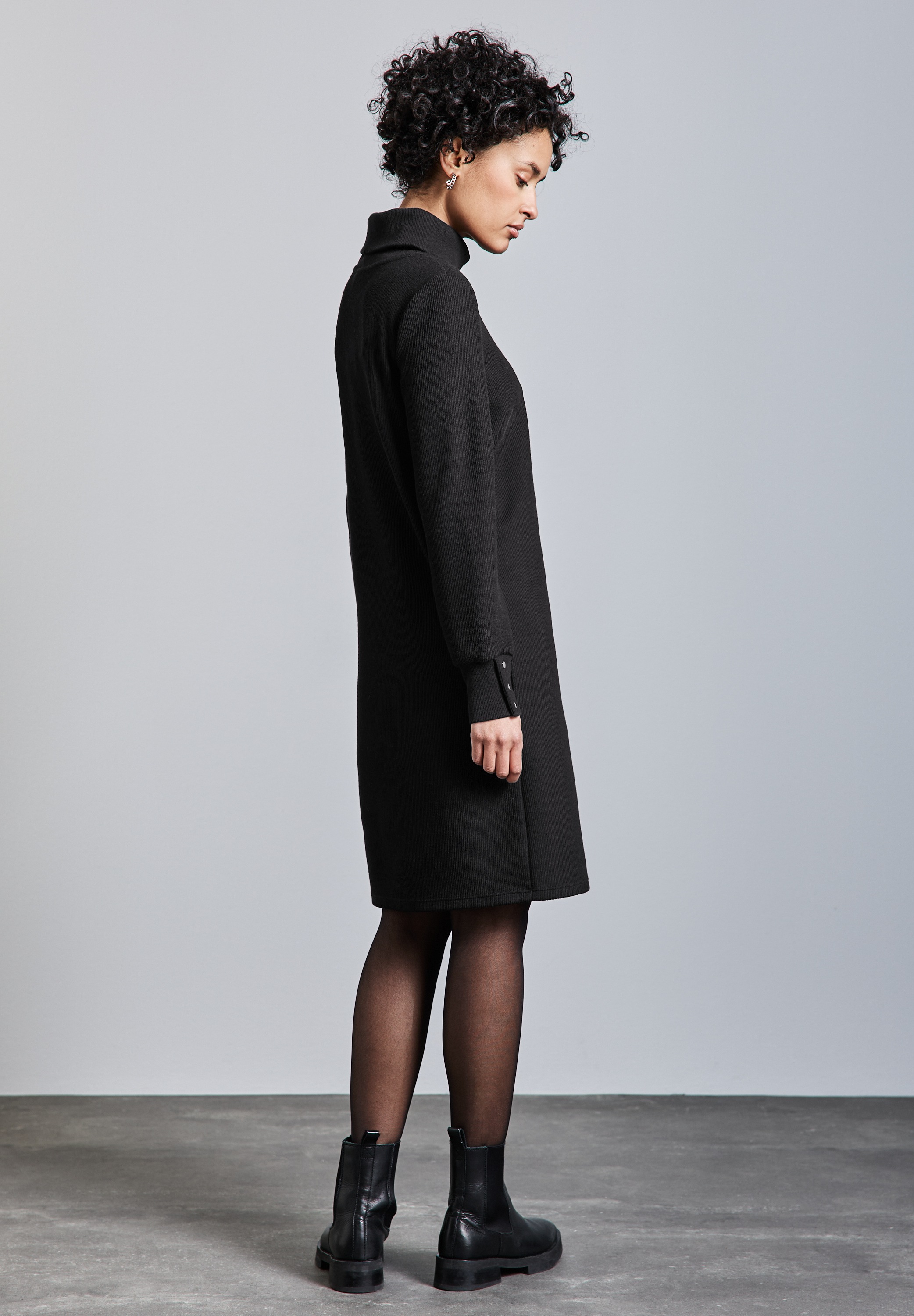 STREET ONE Sweatkleid, soft und trageangenehm