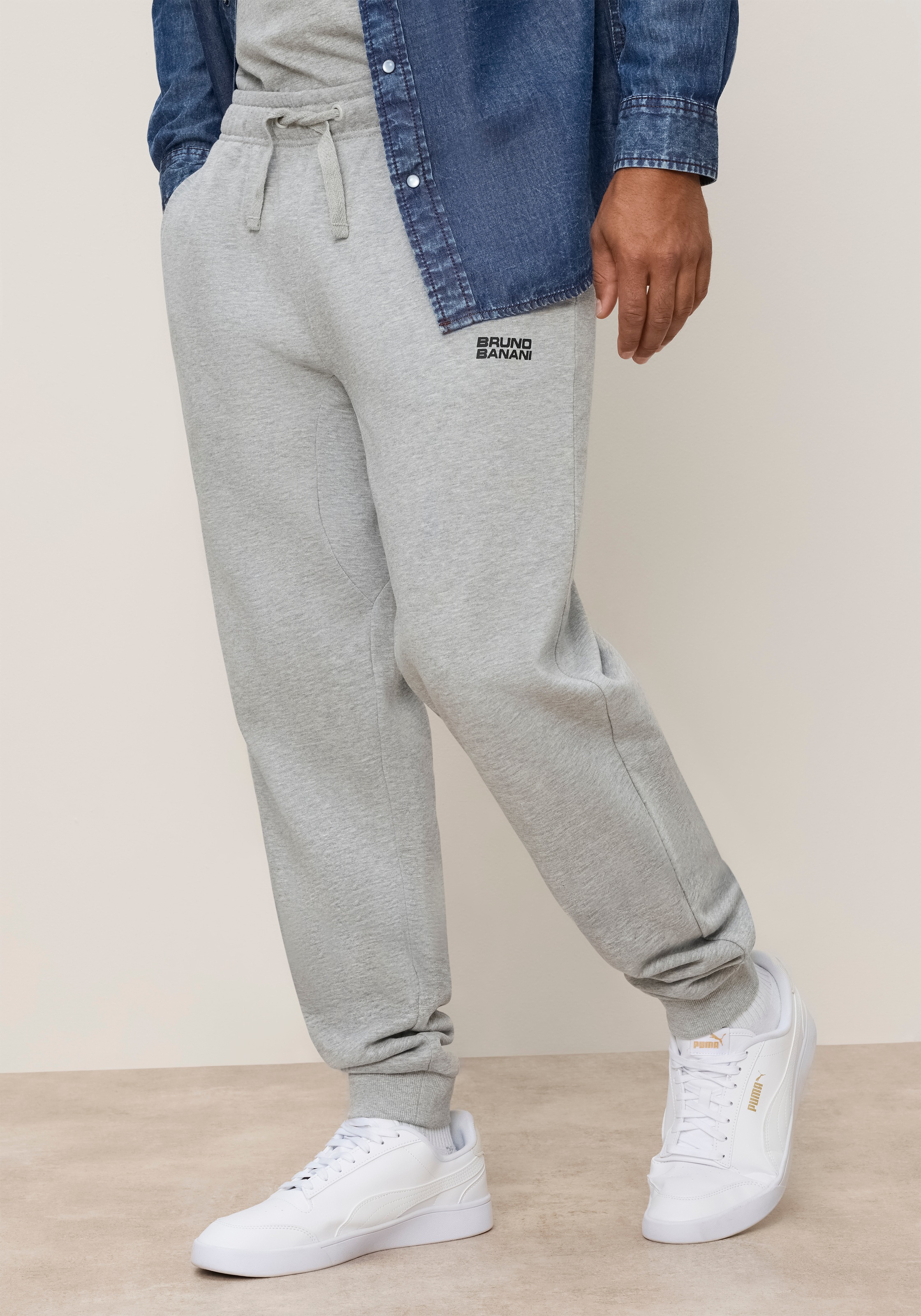 Bruno Banani Jogginghose "Loose Fit" lockerer Fit, mit elastischem Rippbündchen am Beinabschluss