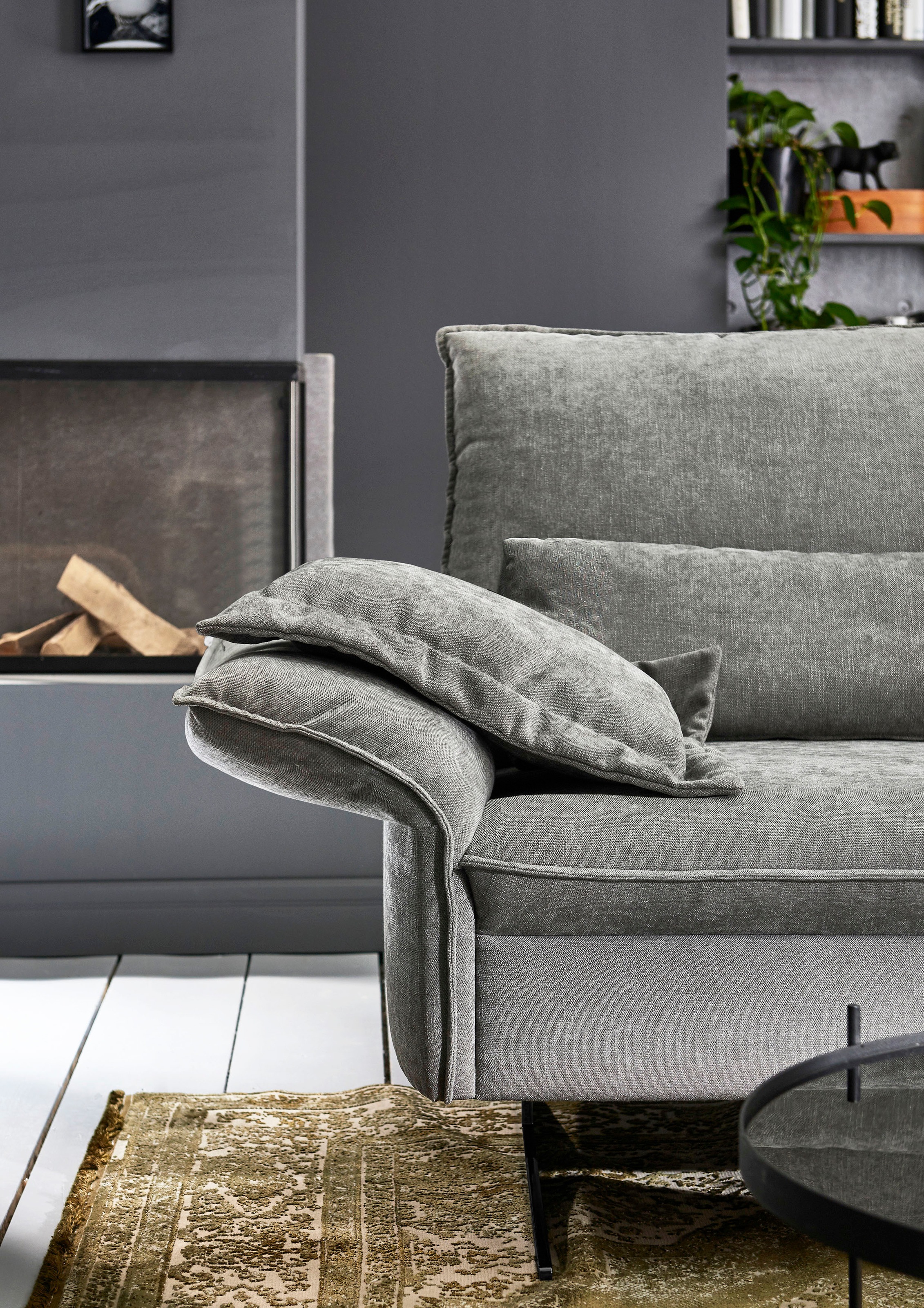 3C Carina Ecksofa, (1 St.), incl. 2 Kopfstützen, mit klappbarer Armlehne, weiches Sitzgefühl, wahlweise auch mit motorischer Rückentiefenverstellung und optional mit 3 Nierenkissen