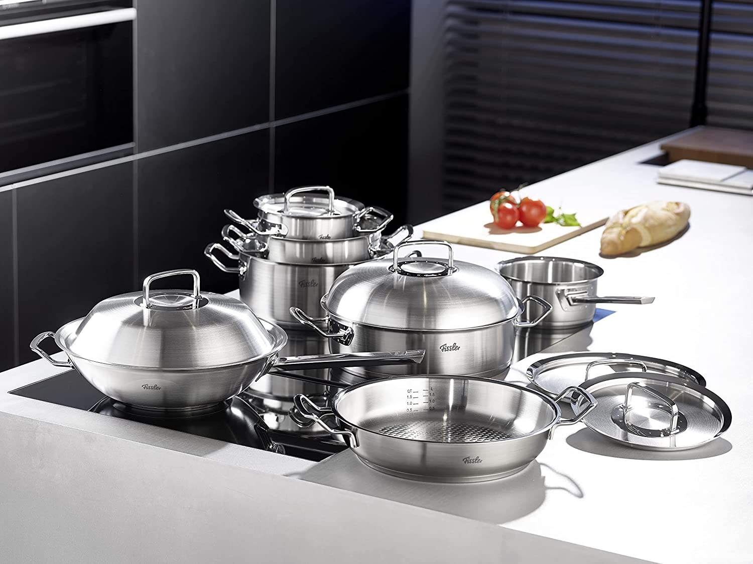 Original Profi Collection Pfanne 24 cm aus Stahl mit Haltegriffen und Deckel