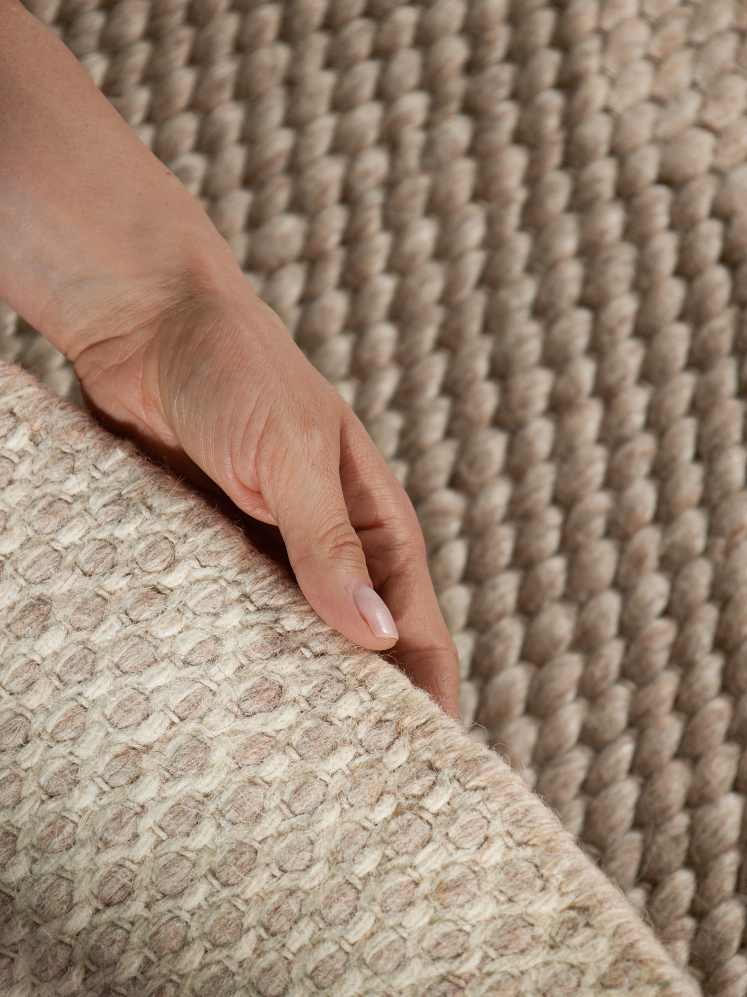 ELLE DECORATION »Beans« rund 10 mm Höhe Handweb Teppich Wolle, Rund, Perlenstruktur, Wohnzimmer, Schlafzimmer