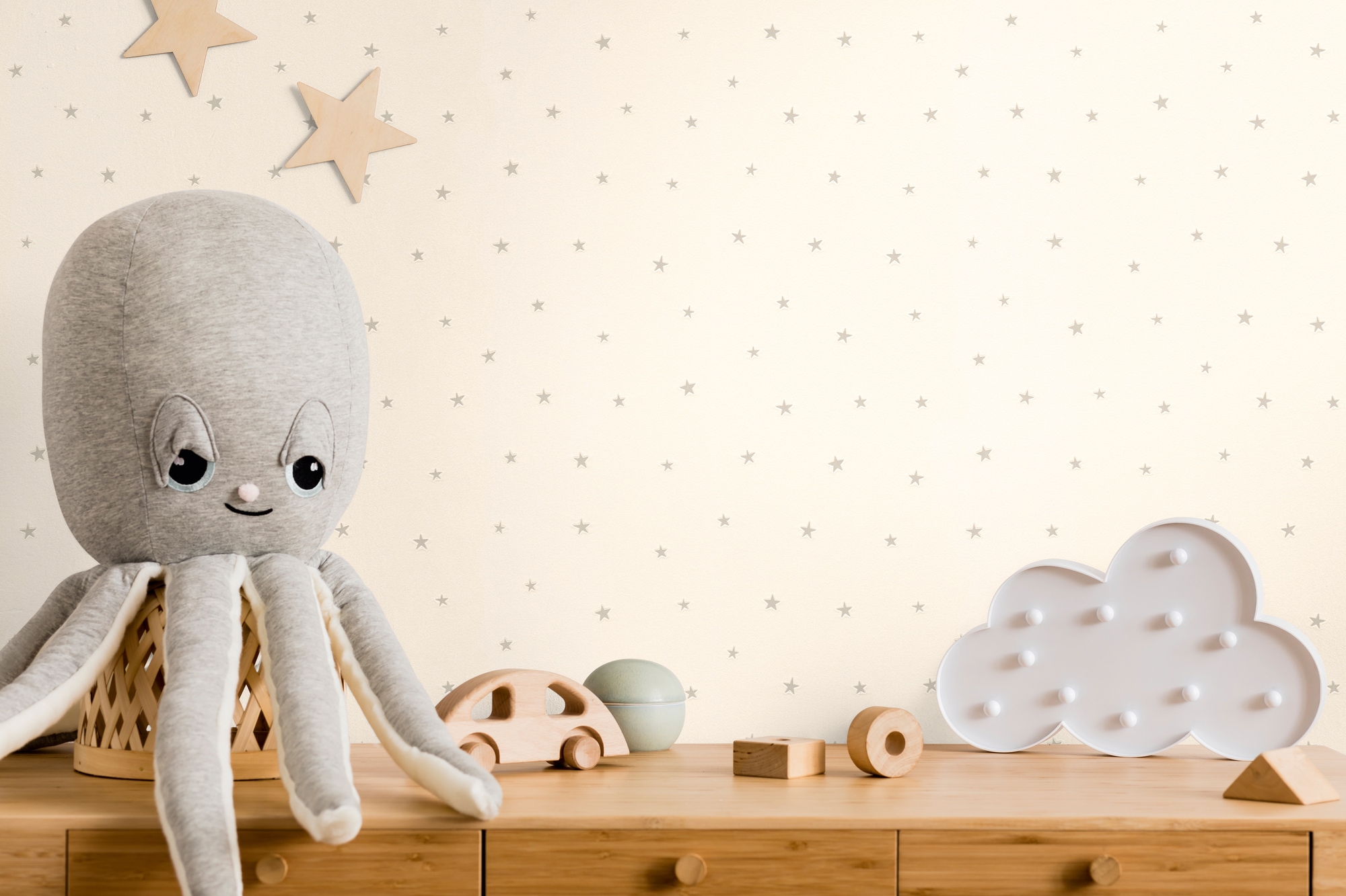 living walls "Kids Studio Sterne – Kinderzimmer Vliestapete mit Leuchteffekt" Motiv gemustert leicht glänzend glatt Sterne mit Leuchteffekt im Dunkeln auf glatter Vliesoberfläche
