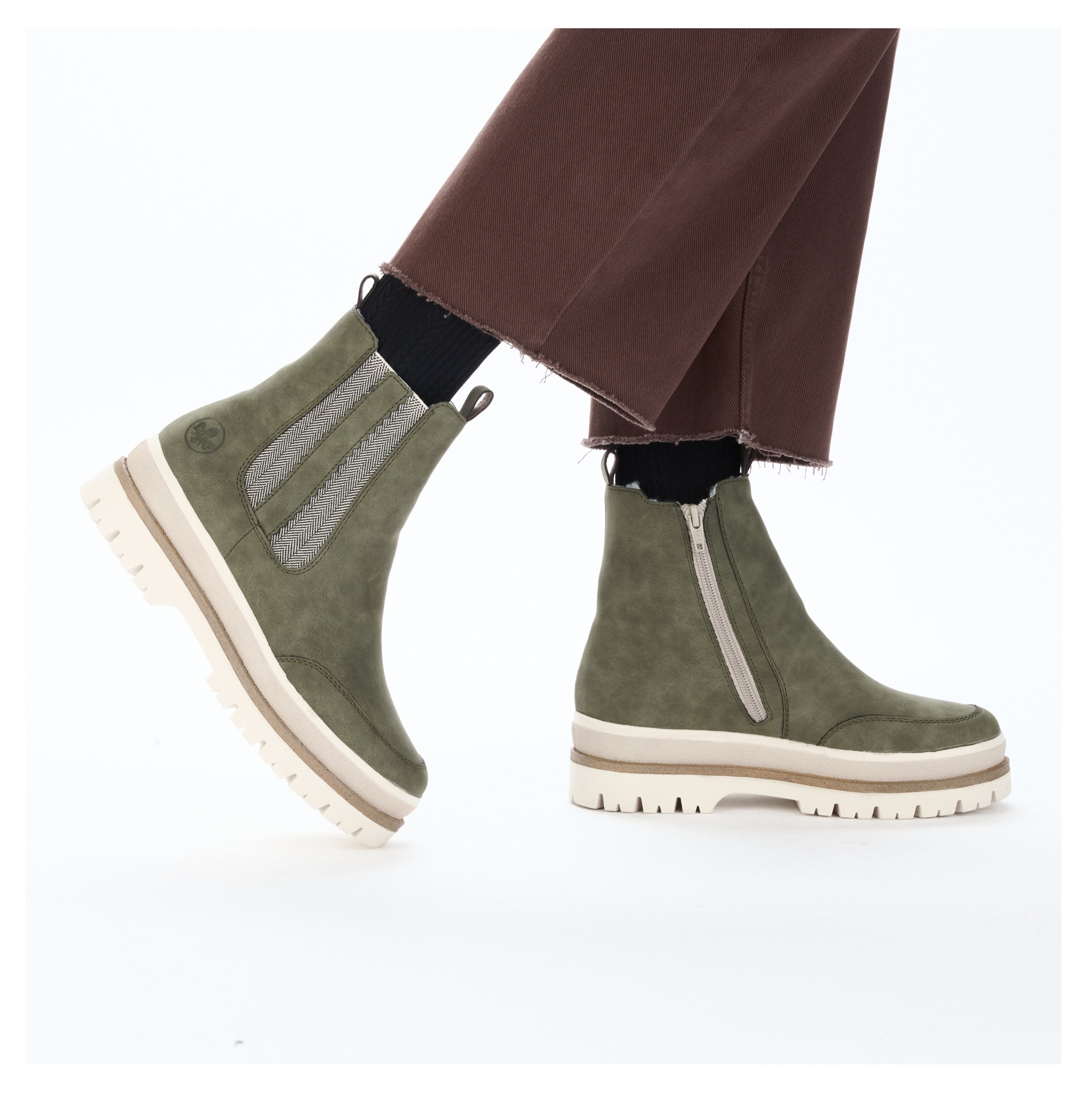 Rieker Chelseaboots, Plateauboots, Winterboots mit Anziehlaschen, Warmfutter