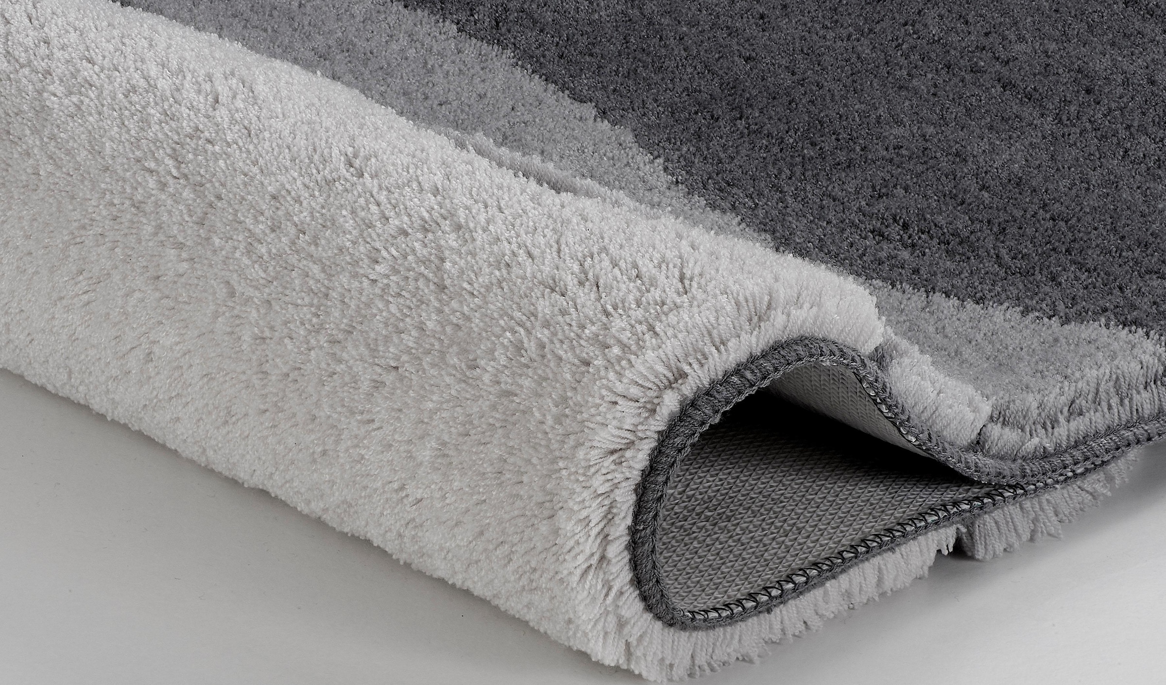Kleine Wolke Badematte »Siesta«, rutschhemmend beschichtet, fußbodenheizungsgeeignet, Badteppich, oval, Wellen Design, Hoch-Tief Effekt, waschbar