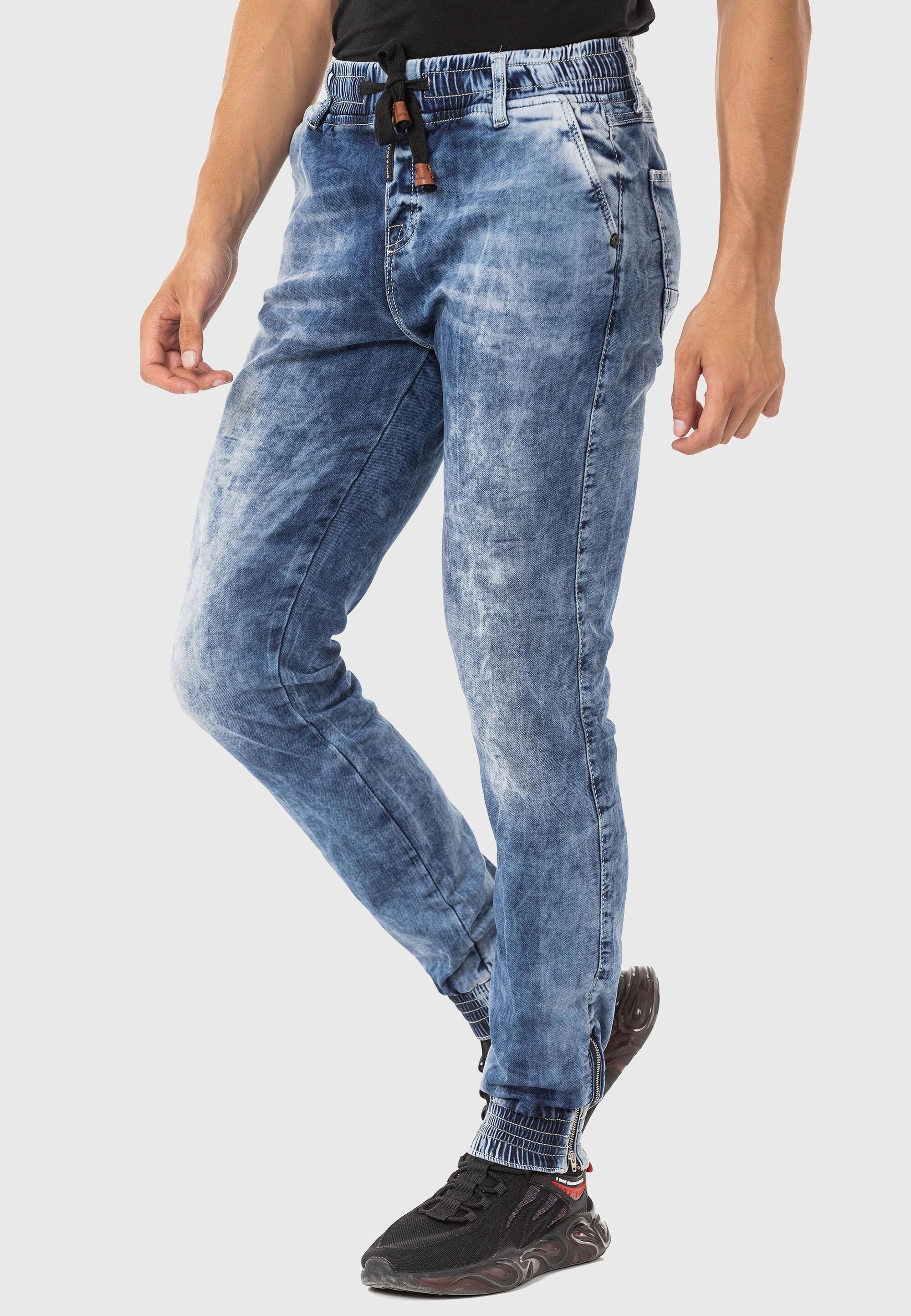 Cipo & Baxx 5-Pocket-Jeans »Hose« im Used-Look
