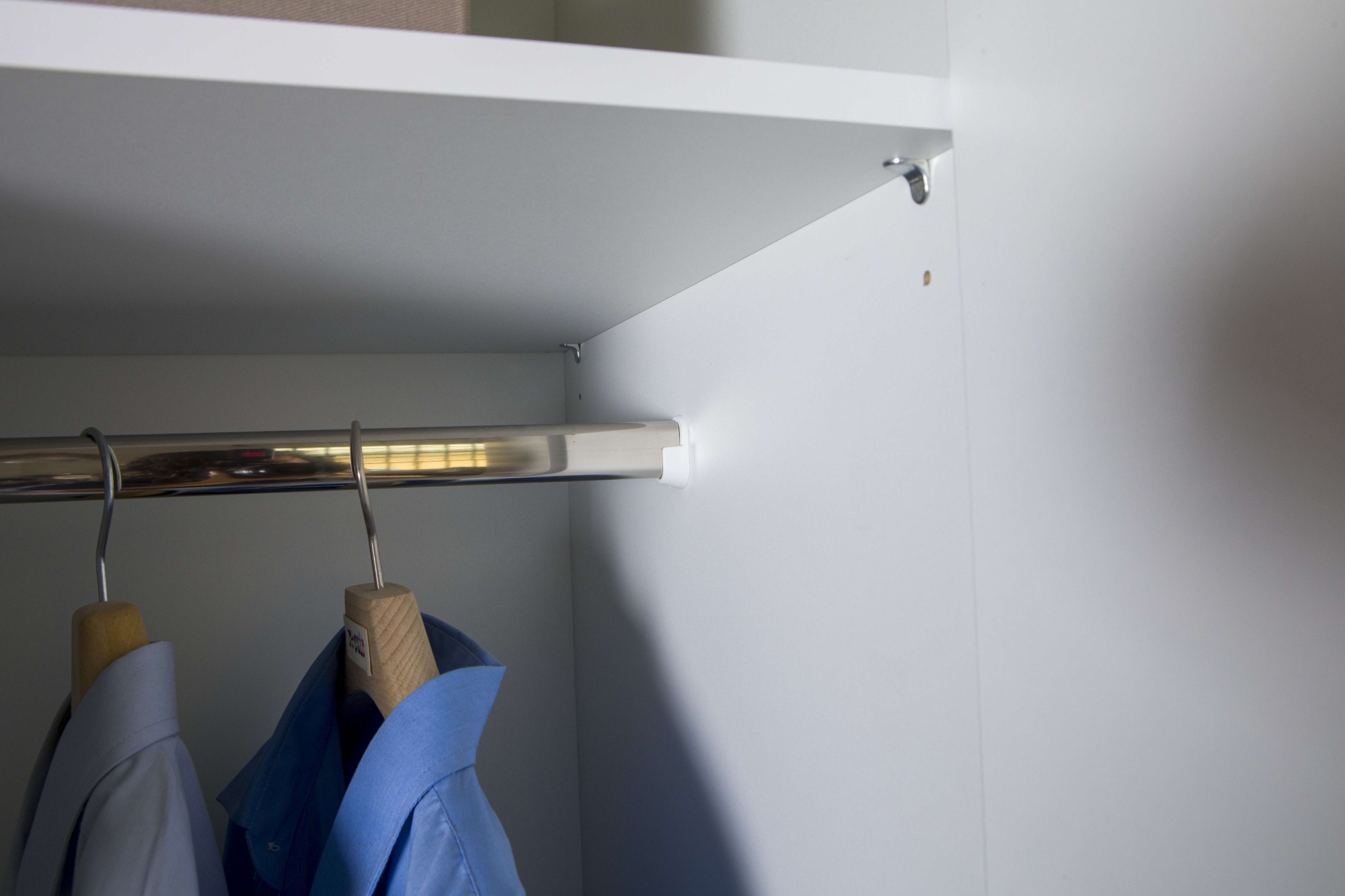 Composad Garderobenschrank »Espresso,Kleiderschrank, Raumsparschrank, Multifunktionsschrank«, (1 St.), mit 3 Türen und 2 breiten Schubladen