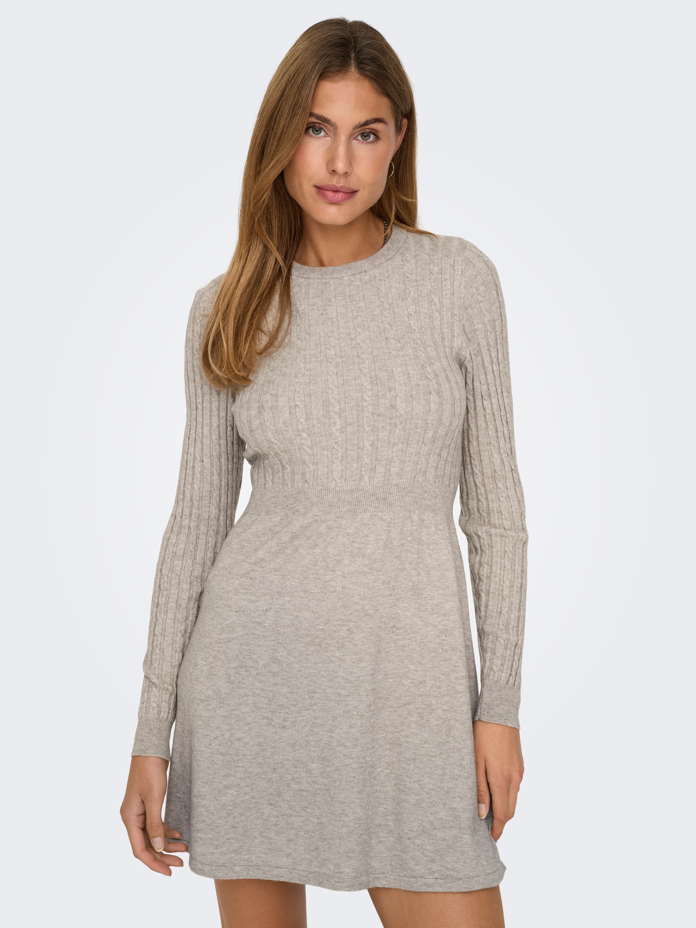 ONLY Strickkleid "ONLFIA LS CABLE DRESS KNT", tailliert und mit dezentem Zo günstig online kaufen