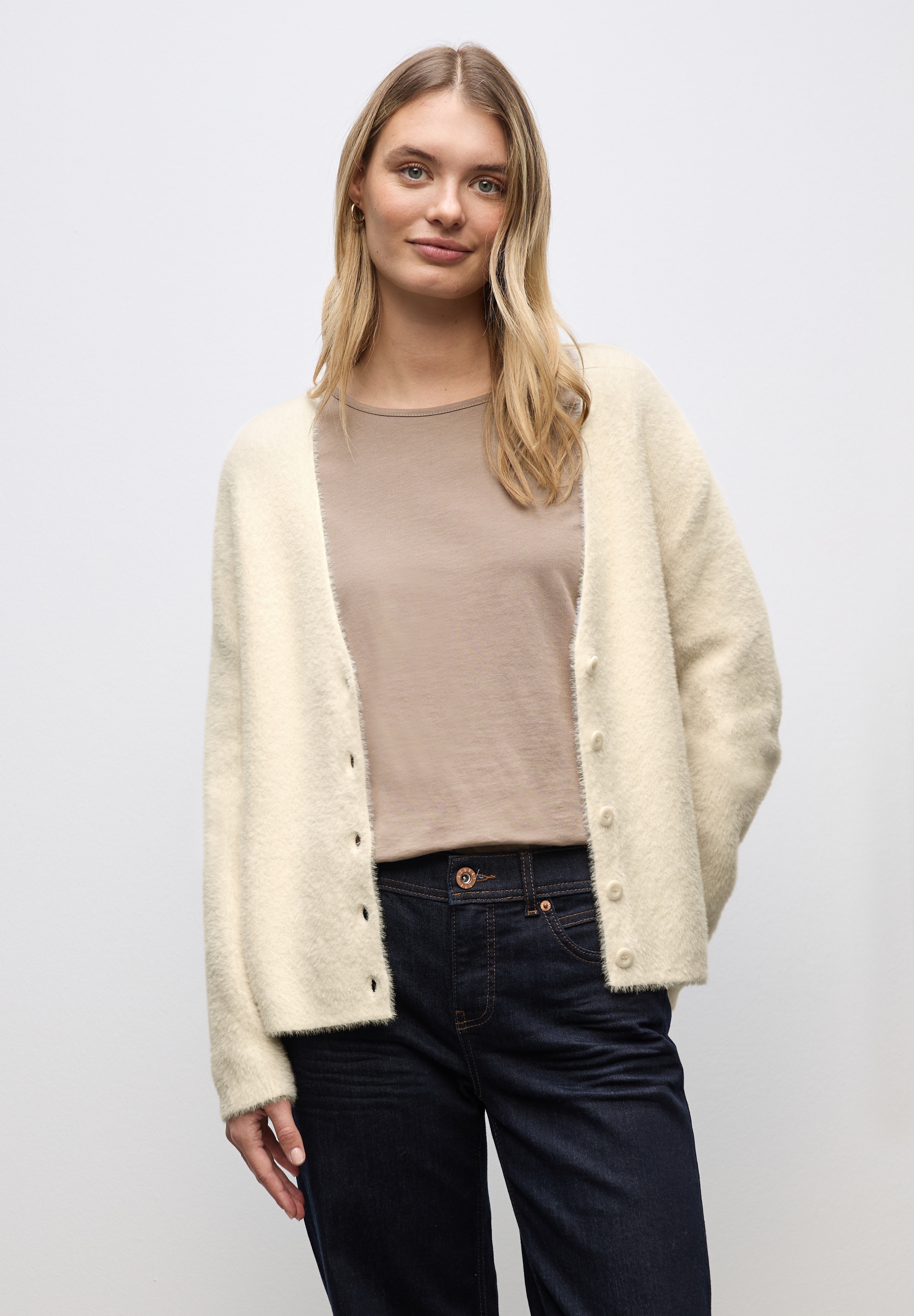 STREET ONE Cardigan mit V-Ausschnitt günstig online kaufen