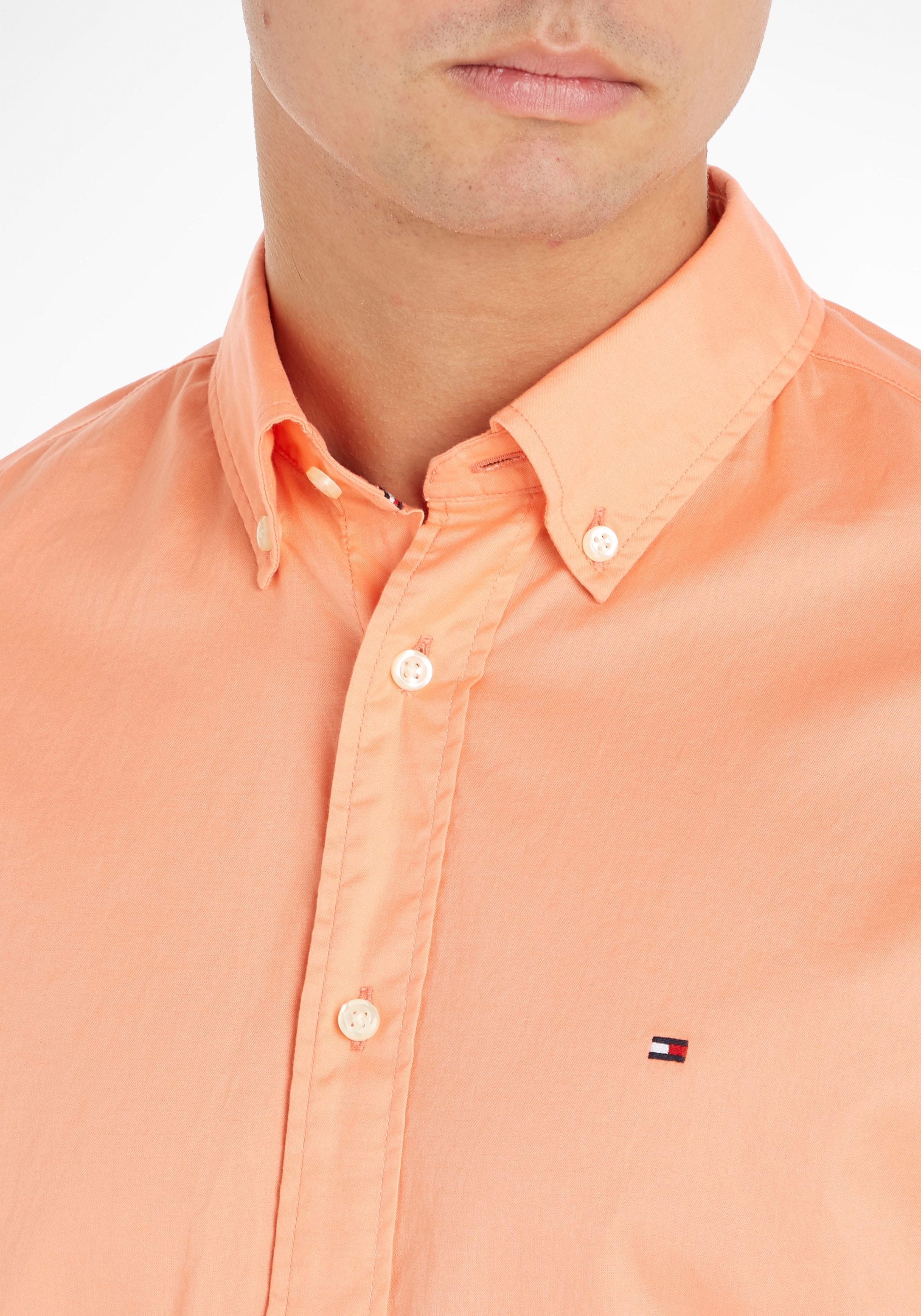 Tommy Hilfiger Langarmhemd »FLEX POPLIN RF SHIRT«, mit Tommy Hilfiger Labelschild innen an der Knopfleiste