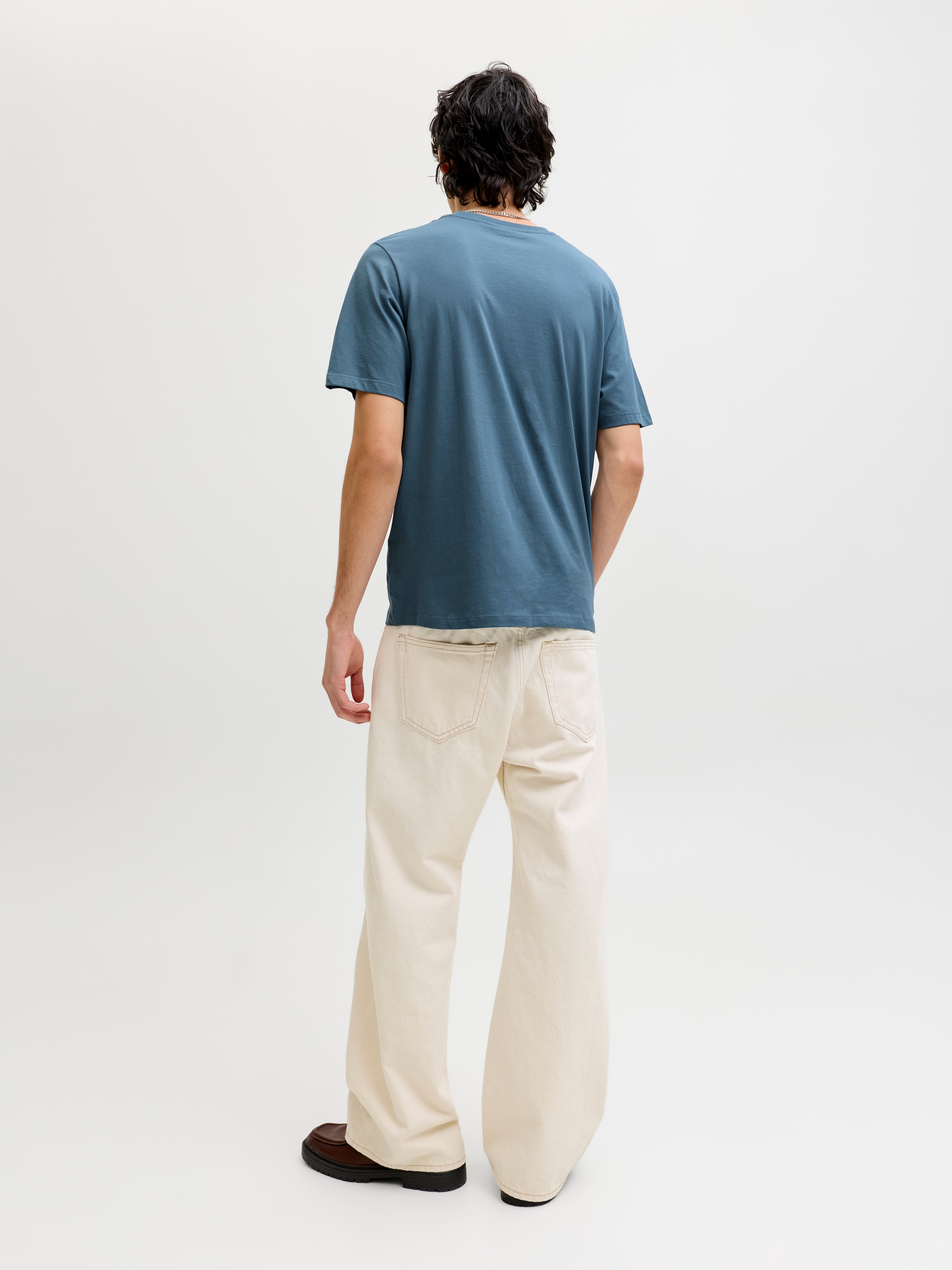 Jack & Jones Rundhalsshirt »JJECORP mit Logo-Print und klassischem Rundhals« mit Rundhalsausschnitt