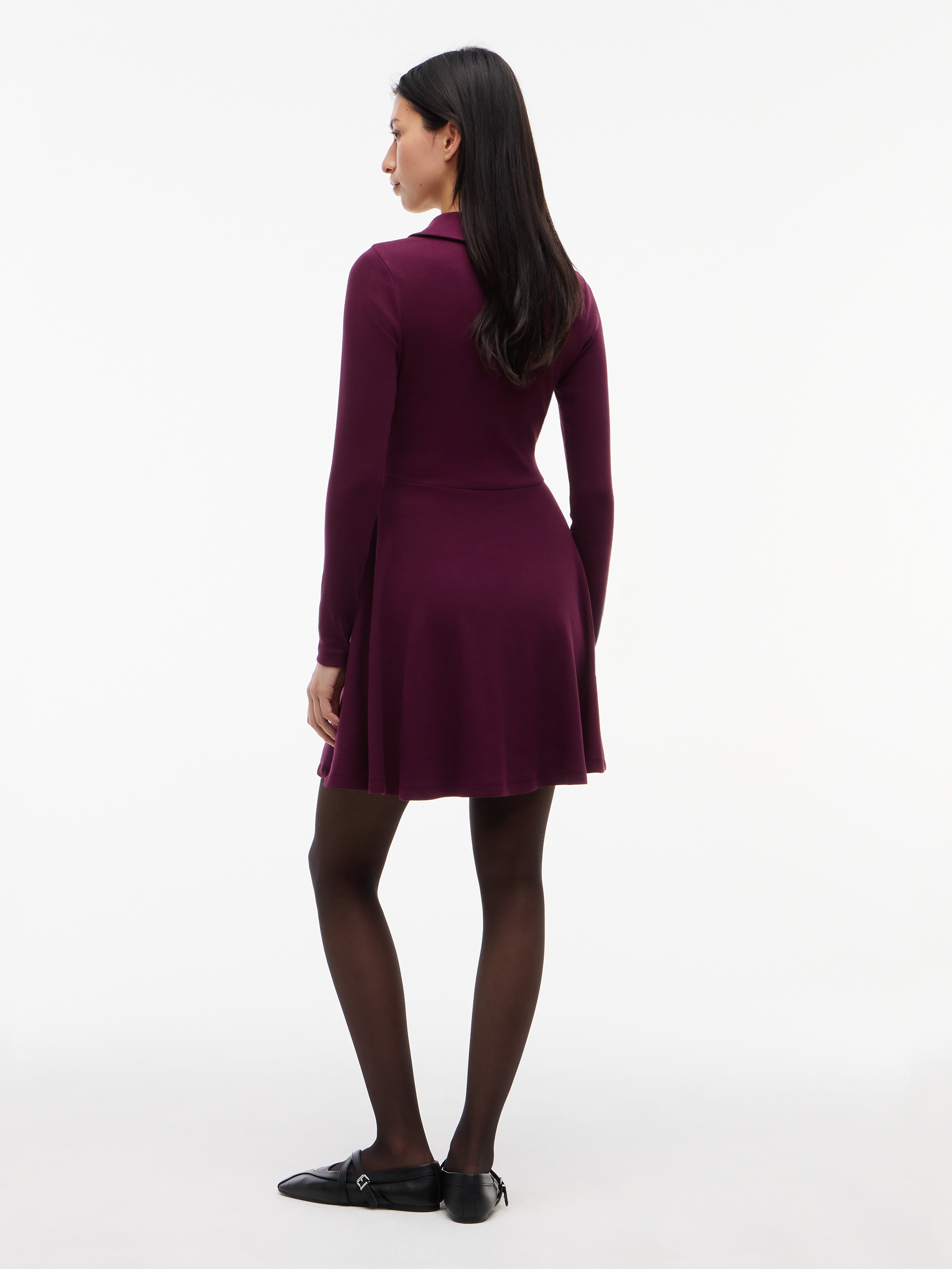 Tommy Jeans Polokleid »TJW RIB FIT & FLARE POLO DRESS« Baumwollmischung, figurbetont, gerippte Struktur, ausgestellte Form