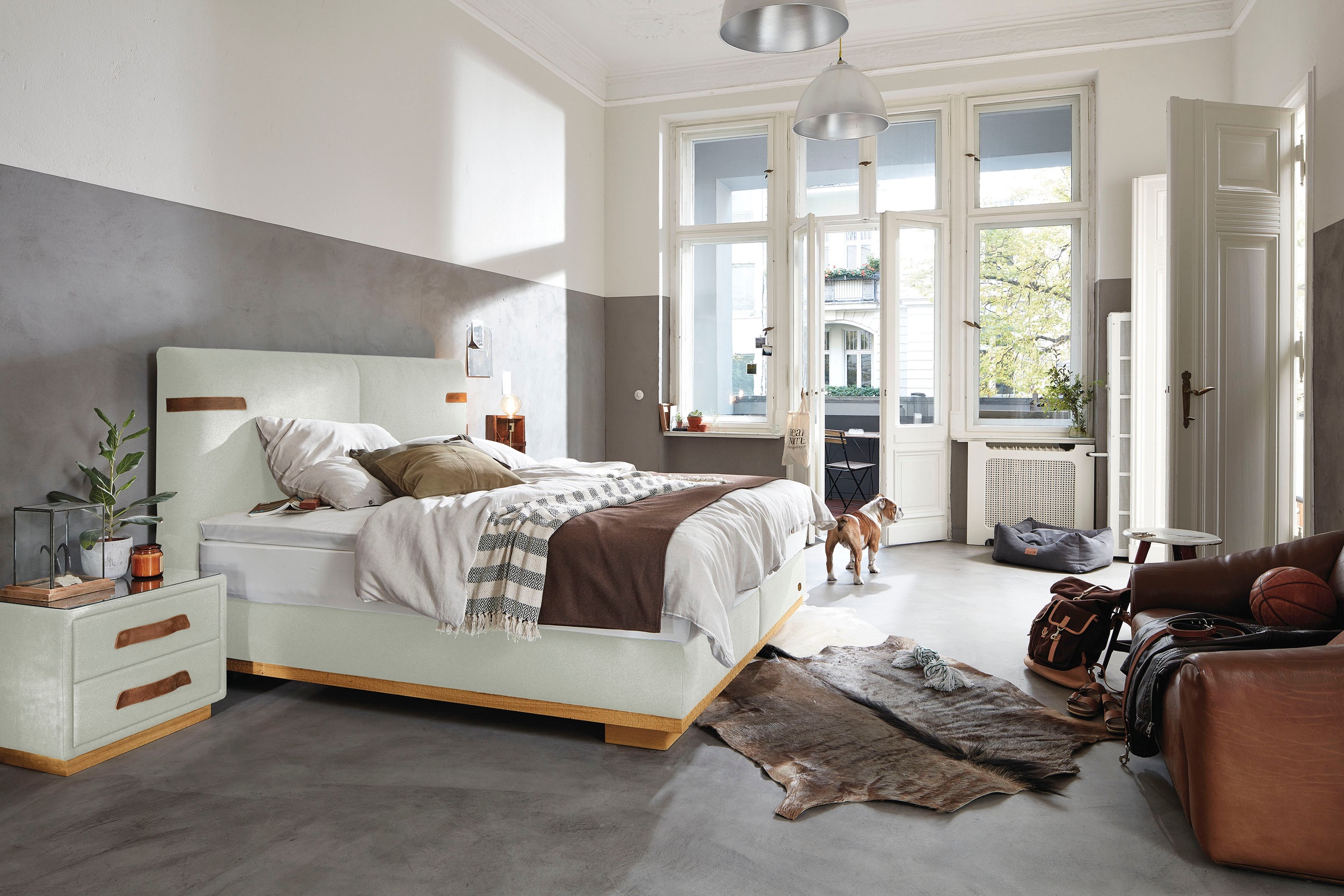 Birkenstock Nachtkommode »Montevideo«, mit Holz-Griffen, mit Holzsockel