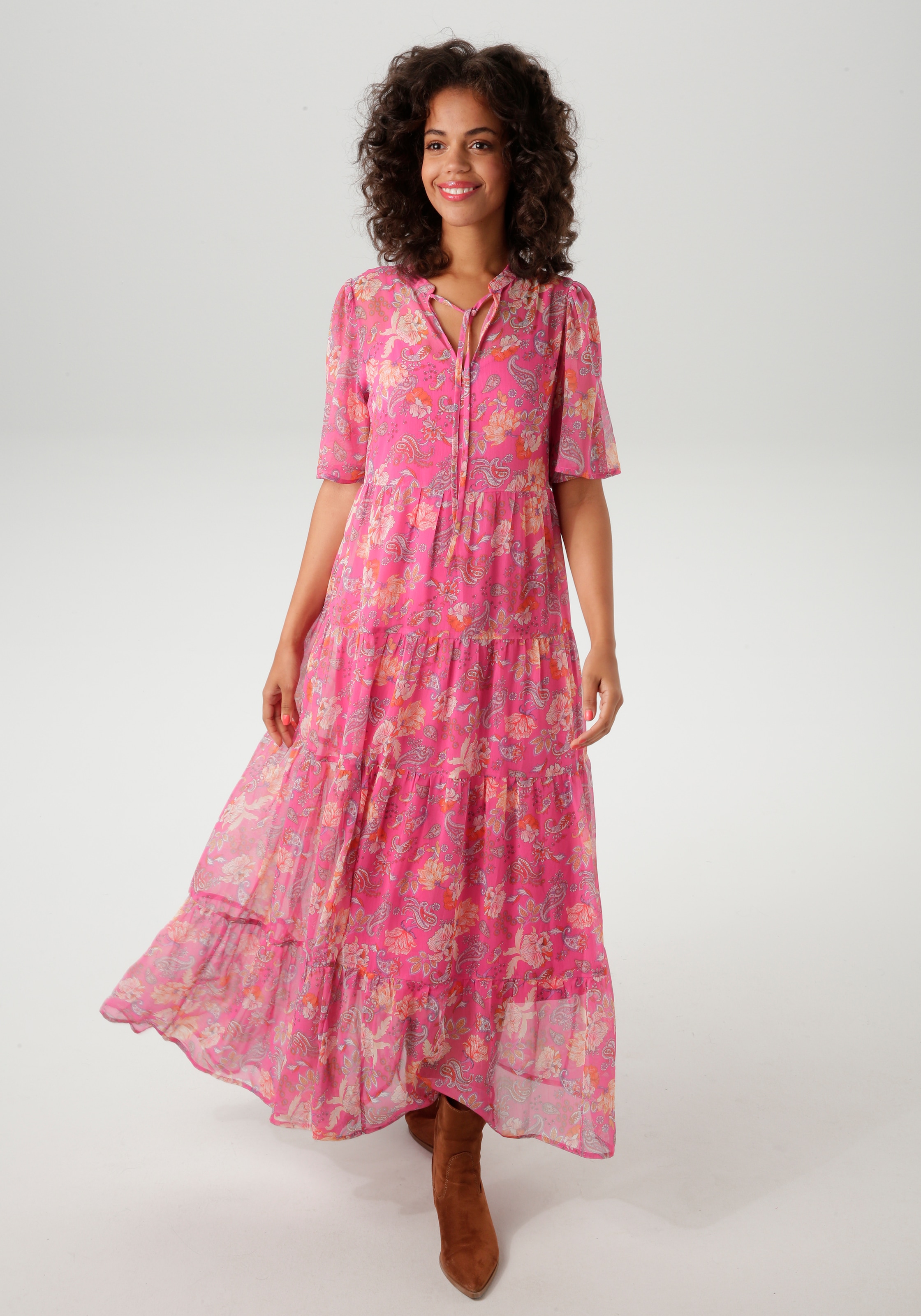 Aniston CASUAL Sommerkleid, mit fantasievollem Blumen- und Paisley-Druck - NEUE KOLLEKTION