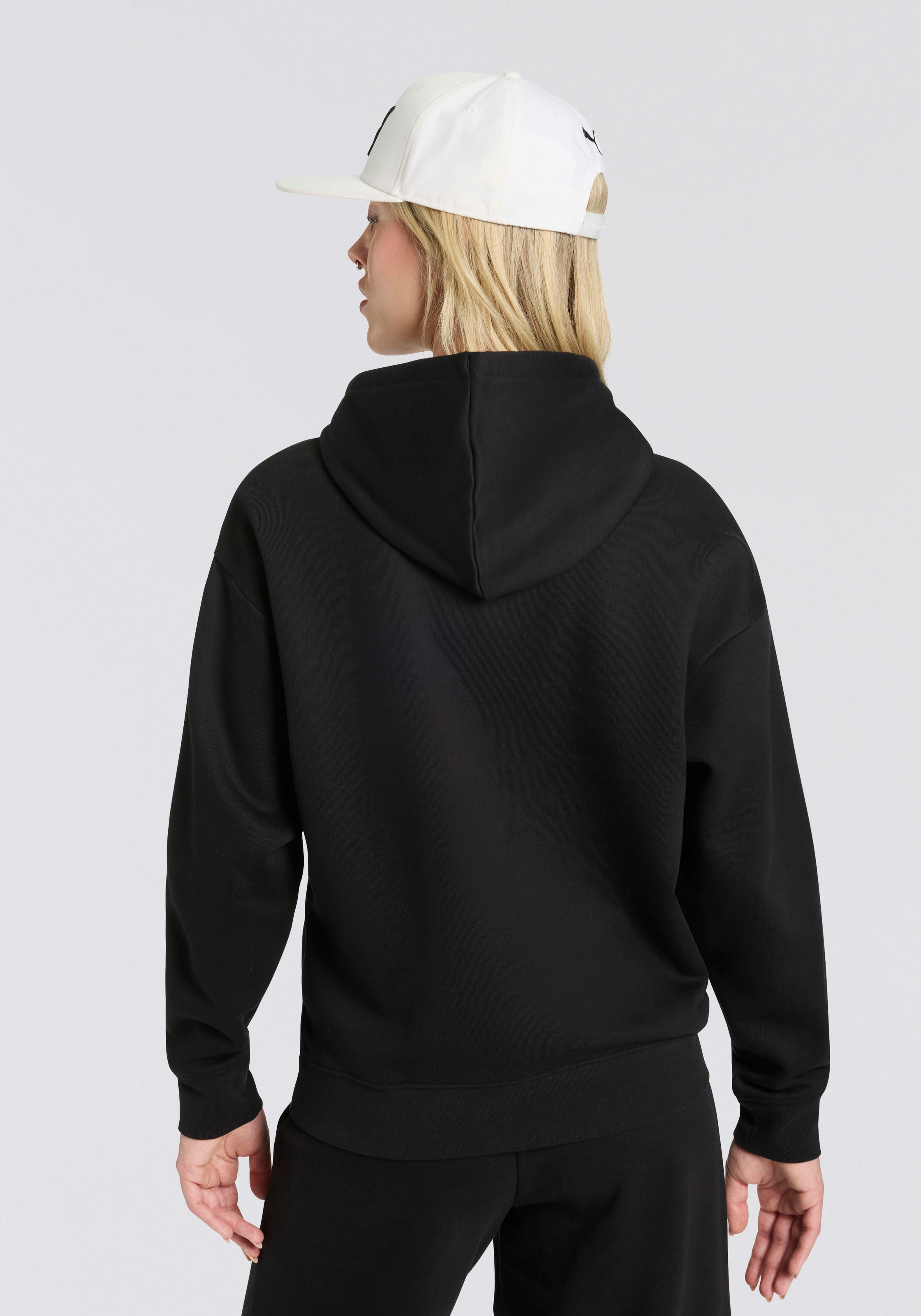 PUMA Kapuzensweatshirt "ESS TAPE HOODIE COMFORT FL" günstig online kaufen