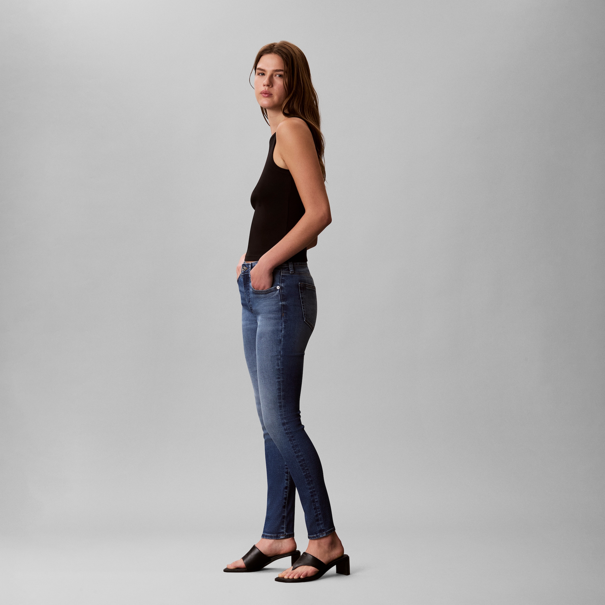 Calvin Klein Jeans Skinny-fit-Jeans »MID RISE SKINNY INDIGO STATION« Skinny fit mit Taschen