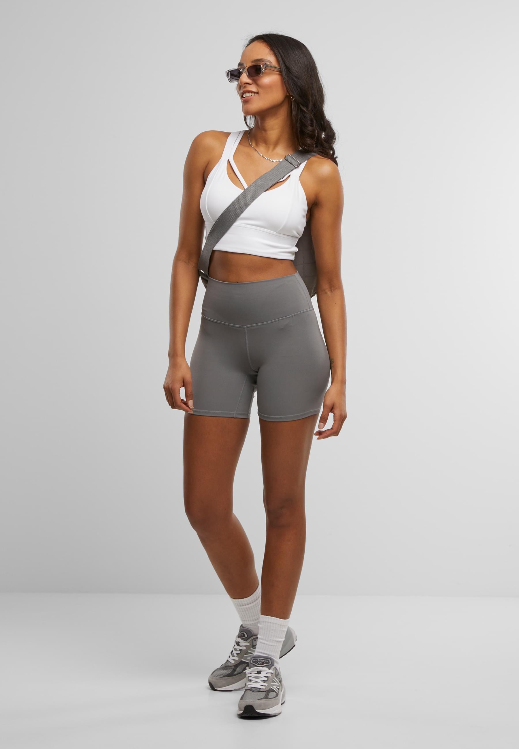 URBAN CLASSICS Hotpants »Urban Classics Ladies Cycling Hot Pant Ladies Cycling Hot Pant«, (1 tlg.)
