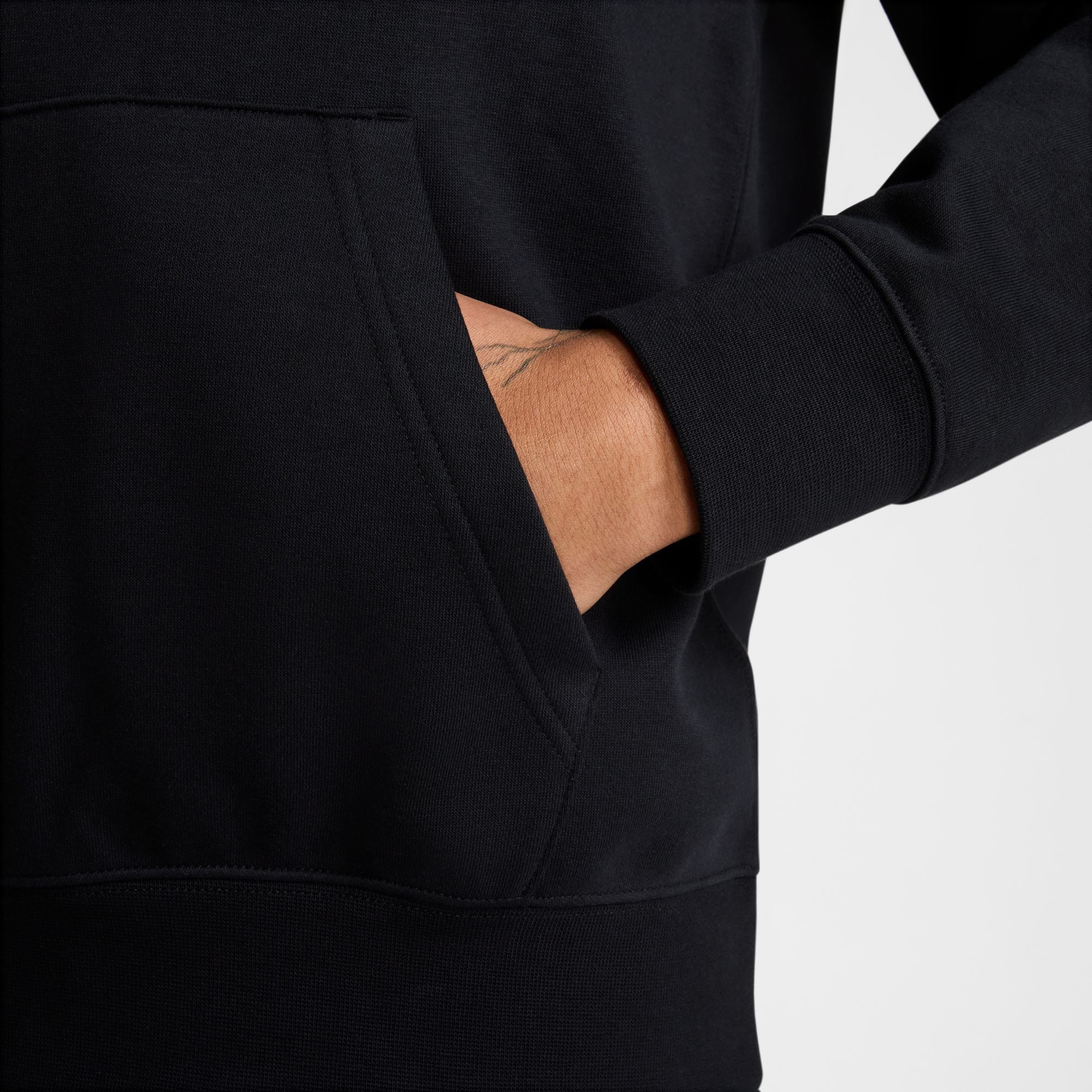 Nike Sportswear Kapuzensweatshirt »Nike Club Men's French Terry Pullover Hoodie«, für Erwachsene, sportlicher Stil, aus Baumwolle und Polyester
