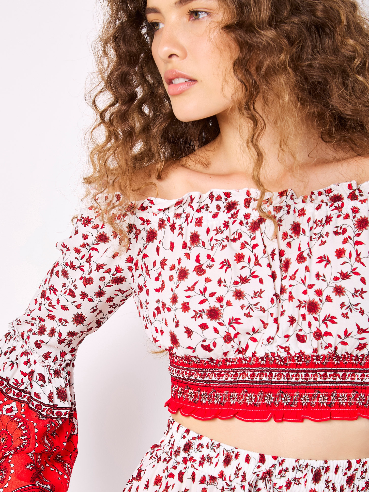 Apricot Crop-Top »Sarasa Floral Top« mit Flügelärmeln