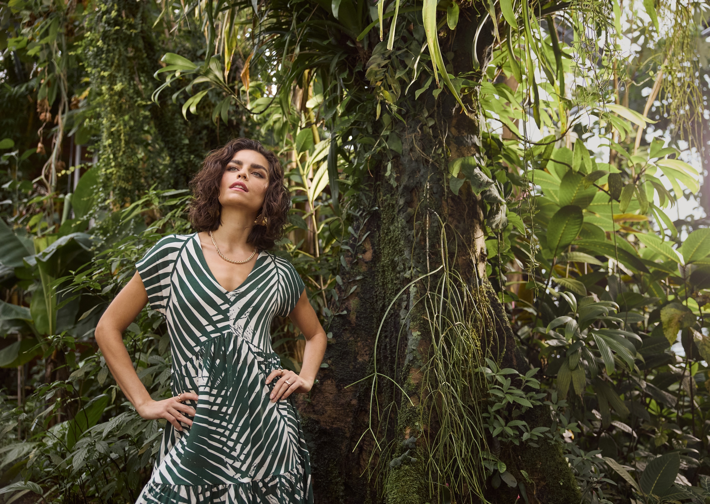 Laura Scott Sommerkleid gemustertes Design, besondere Nahtführung mit Volantsaum