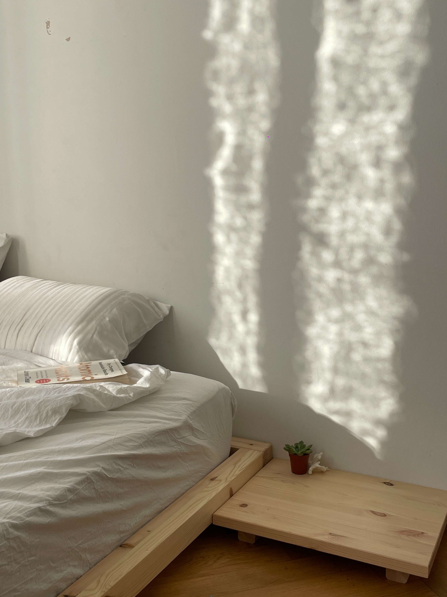 Thumbnail - Karup Design Bettgestell "FSC Massivholz Futonbett, excl. Matratze, mit Lattenrost" Minimalistisches Design, ein zeitlos...