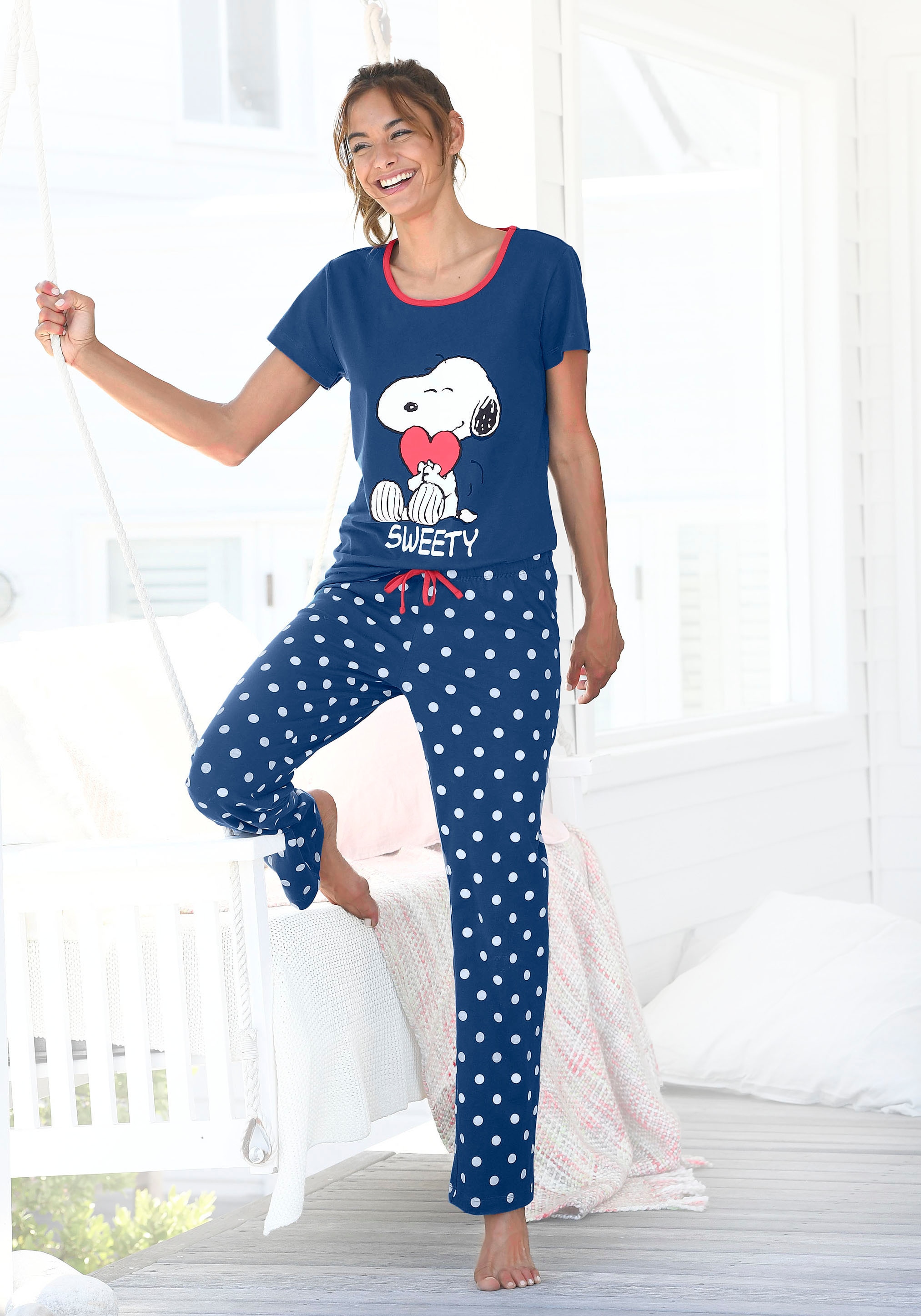 Peanuts Pyjama 2 Stk. tlg., mit Snoopy-Druck und Pünktchen-Hose günstig online kaufen