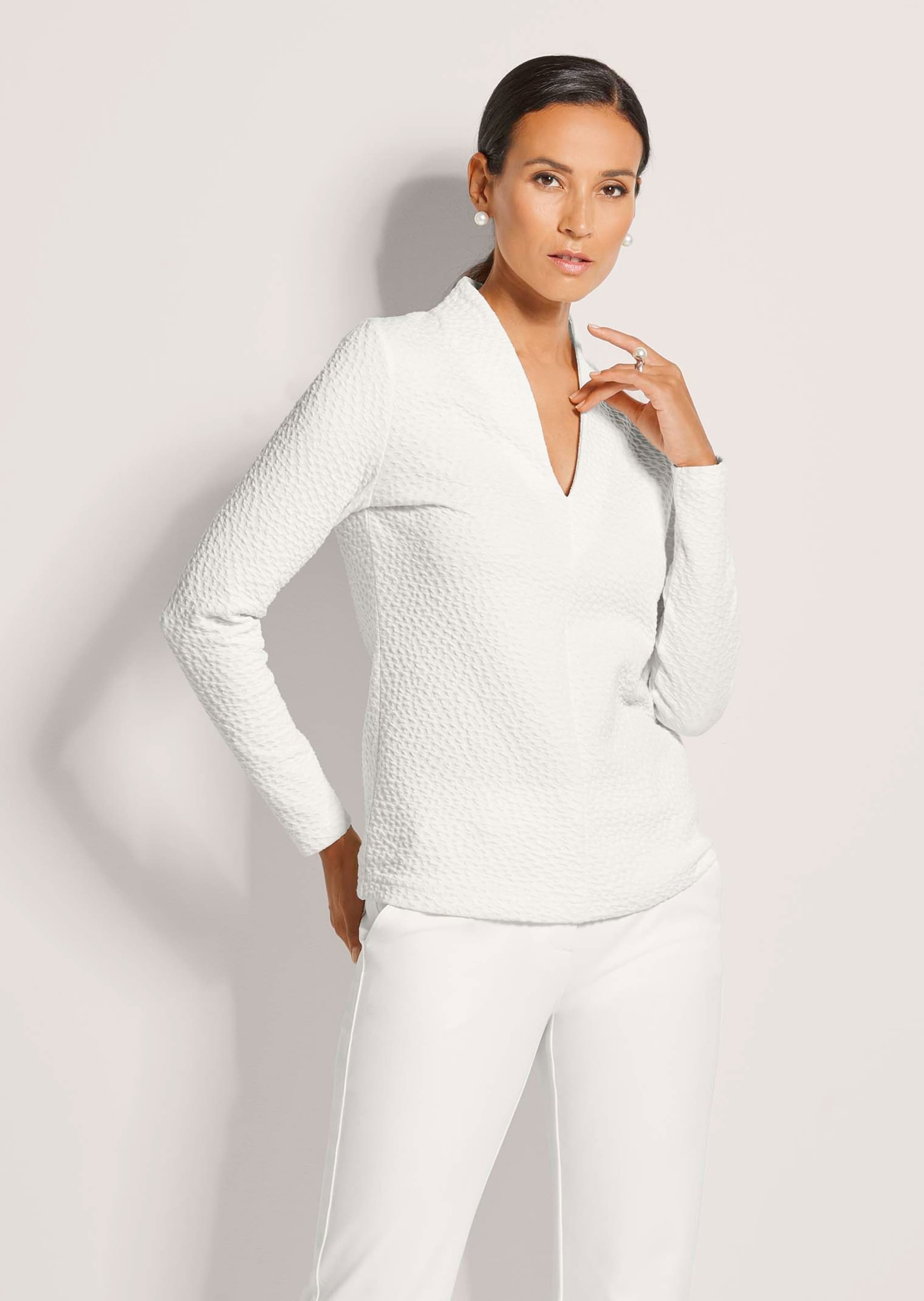 Thumbnail - MADELEINE Kurzarmshirt "Shirt Struktur-Shirt mit V-Ausschnitt"