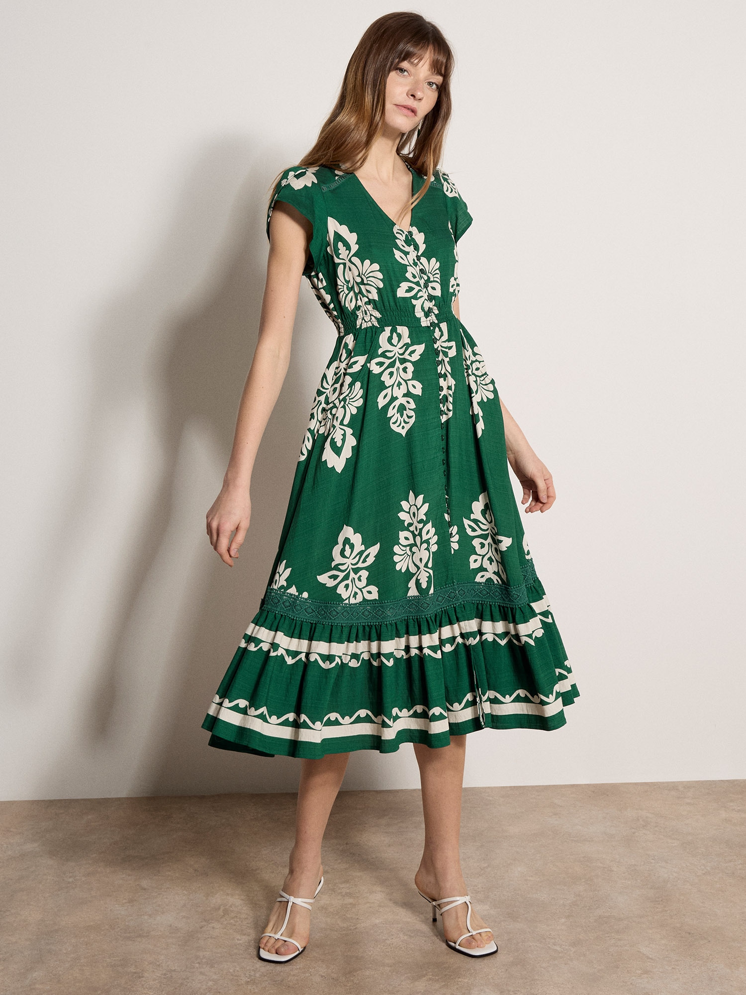 Apricot Midikleid "Midi-Kleid mit Folk-Blumenmuster" mit Stickerei