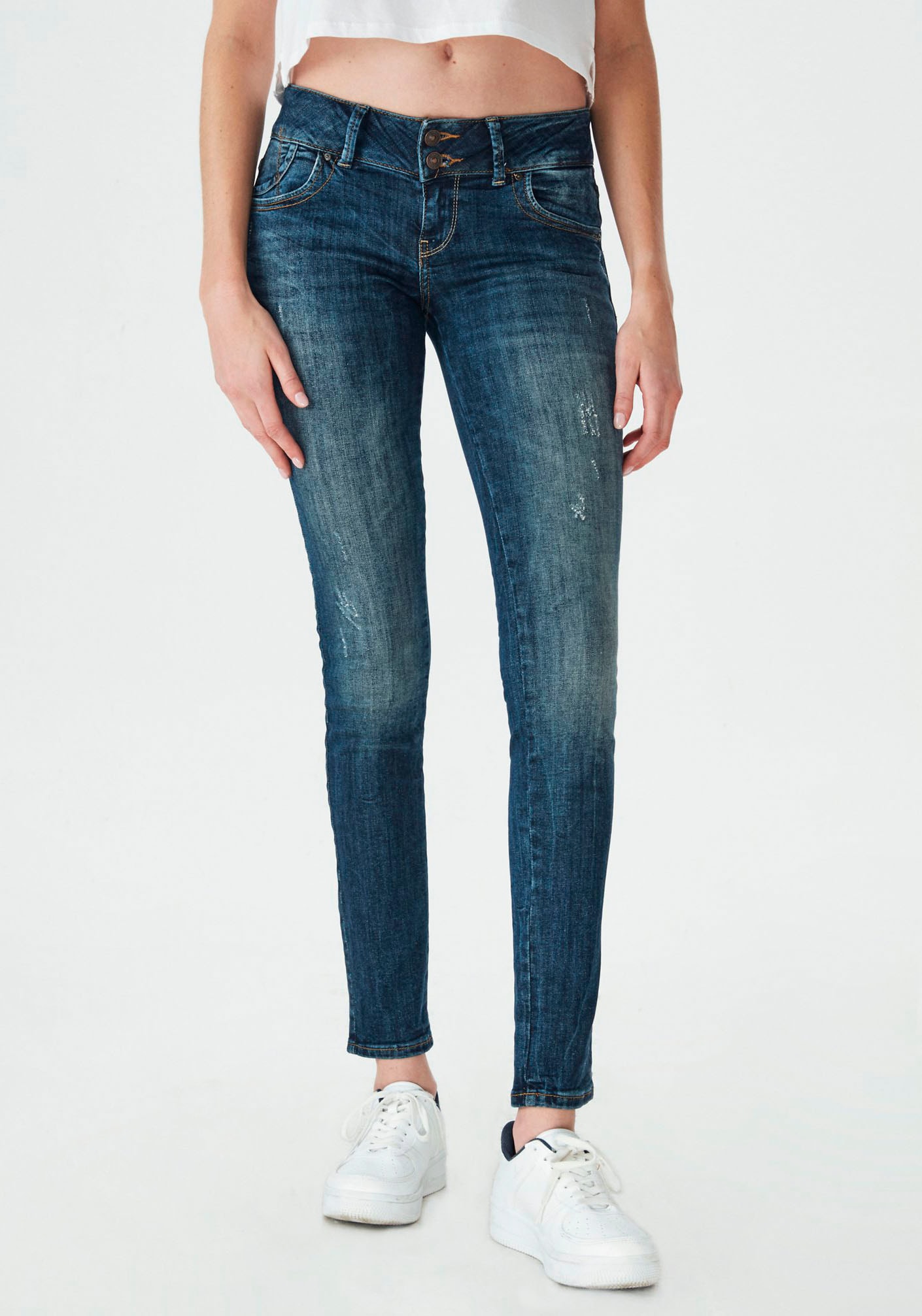 LTB Röhrenjeans »MOLLY« mit komfortablem 2-Knopf-Bund für eine optimale Passform