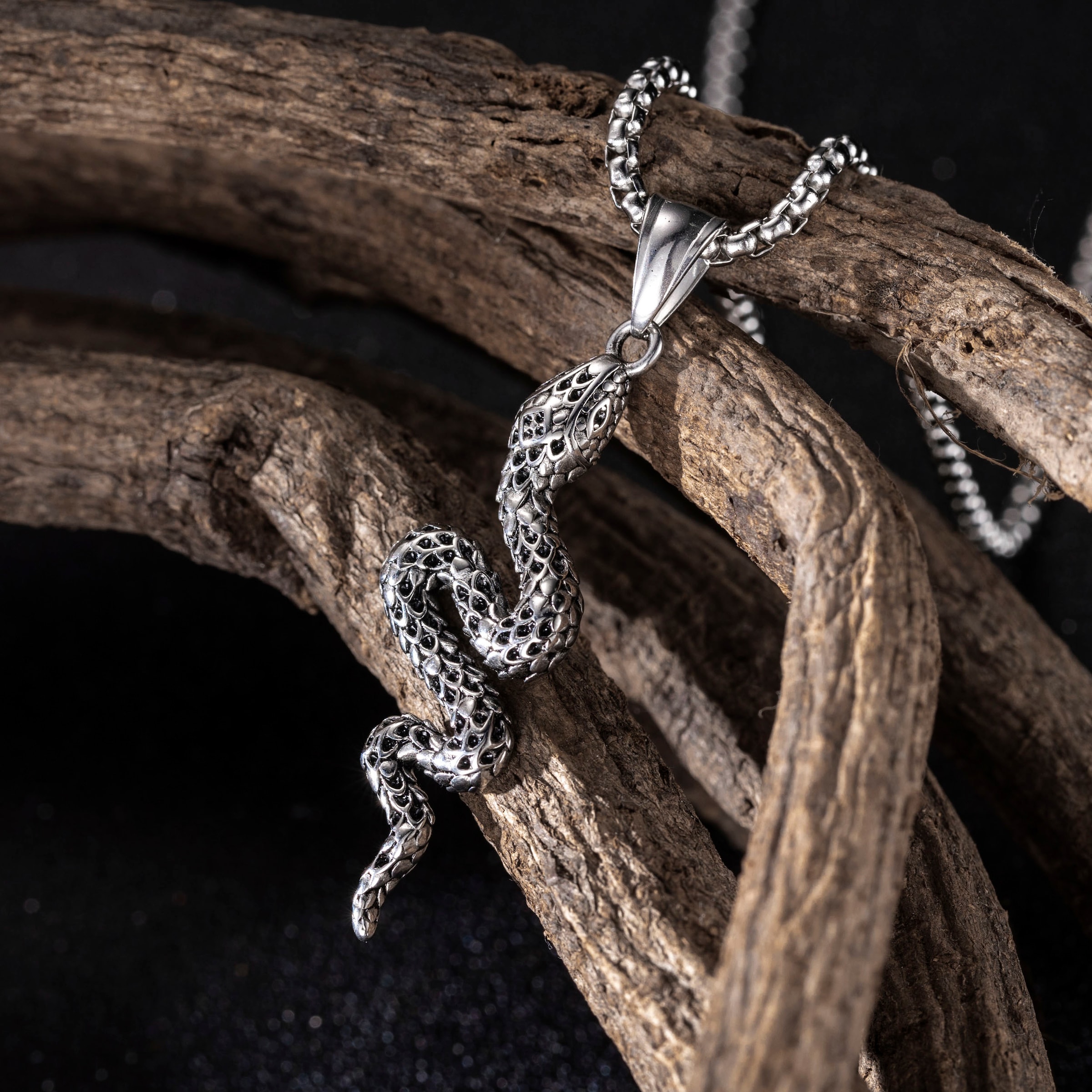 Firetti Kette mit Anhänger »Schmuck Geschenk Edelstahl Halsschmuck Halskette Venezianer Schlange«