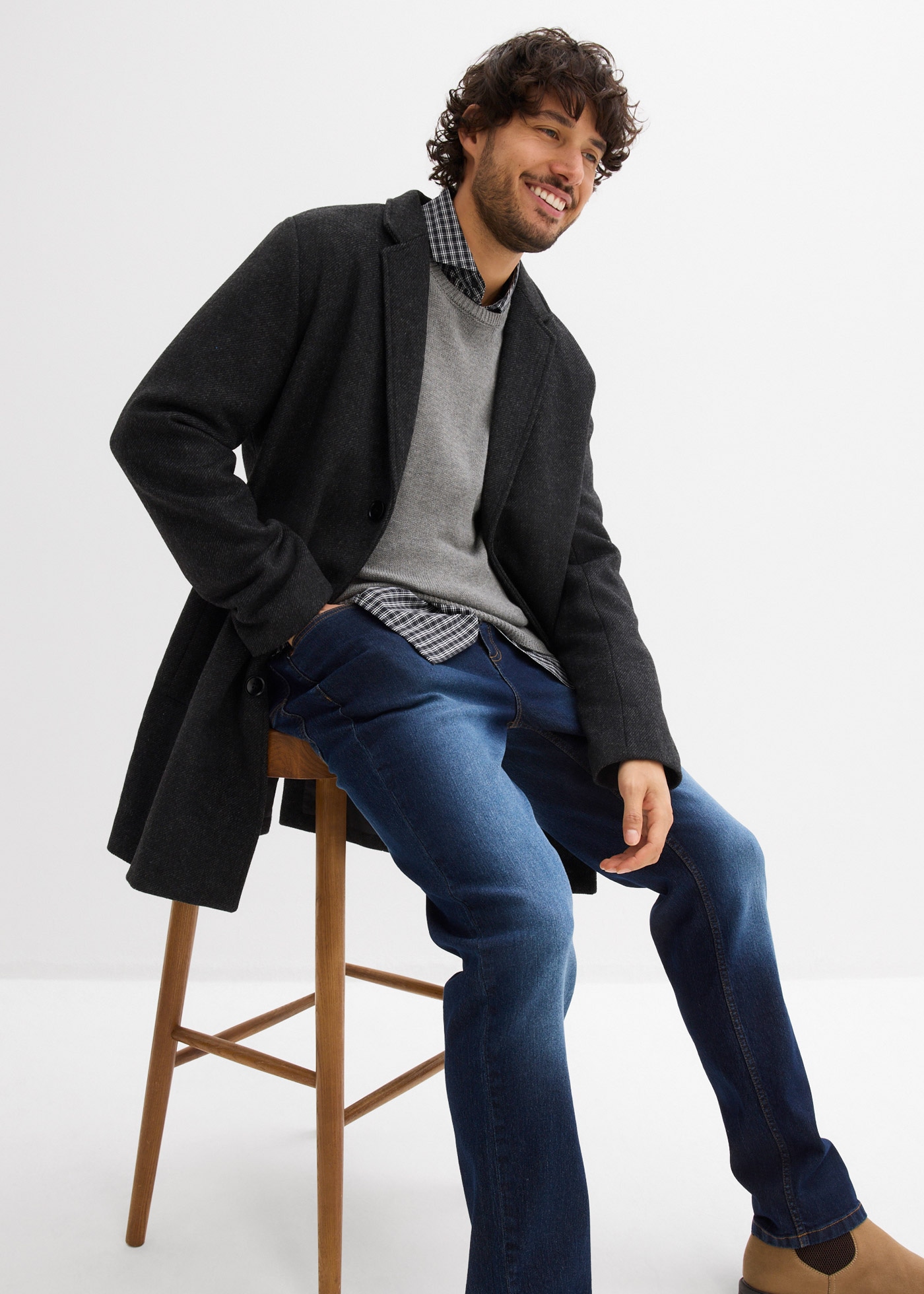 bonprix Regular-fit-Jeans Packung, 2 Regular Fit, gerader Schnitt, im 2er-Pack