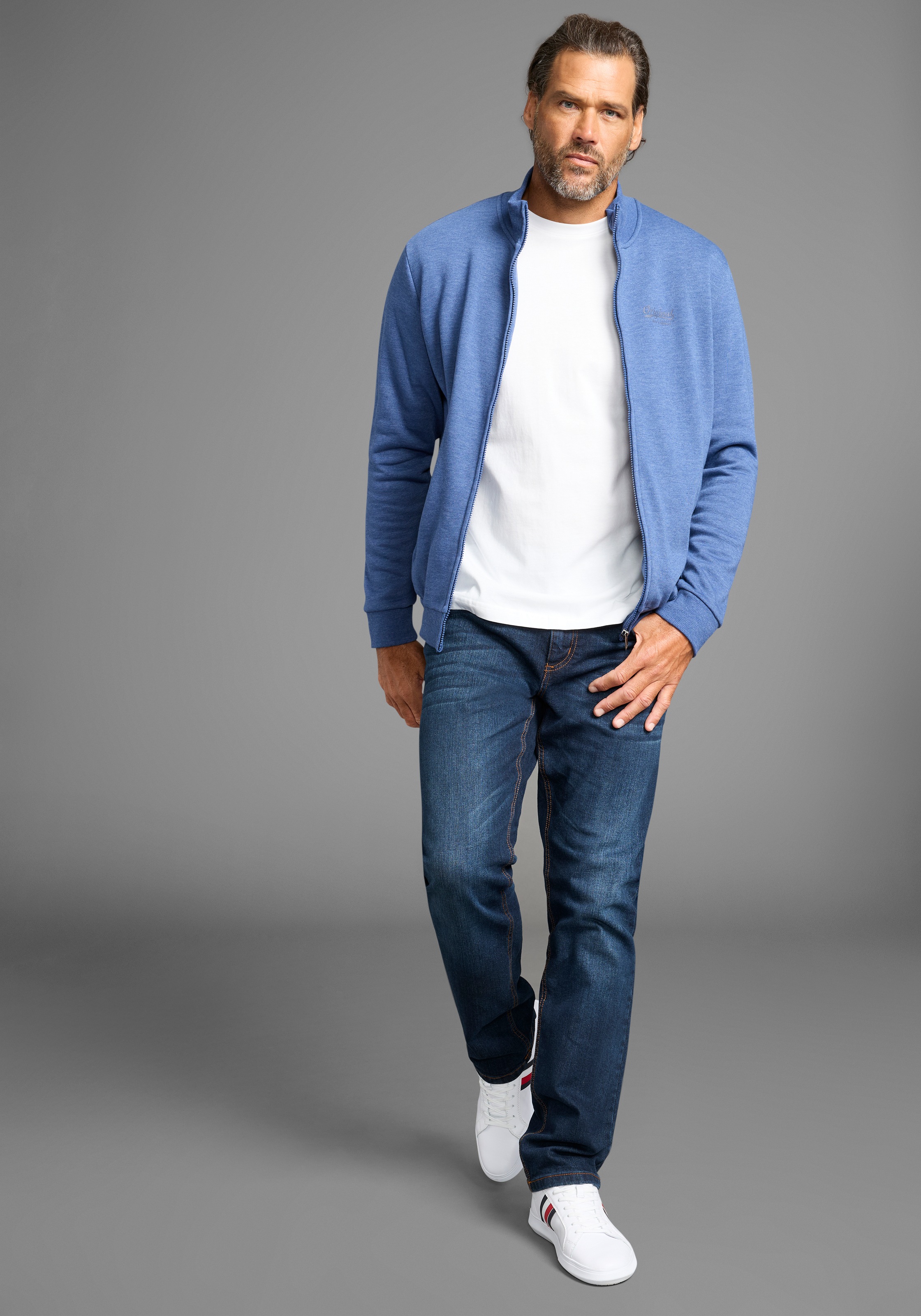 Sweatjacke MAN'S WORLD, Herren, Gr. S (44/46), blau (blau, melange), angeraute Sweatware, Obermaterial: 60% Baumwolle, 40% Polyester, meliert, Basic, regular fit, hoch geschlossener Ausschnitt, Sweatjacken Sweatjacke, Stehkragen und dezentem Logodruck 3