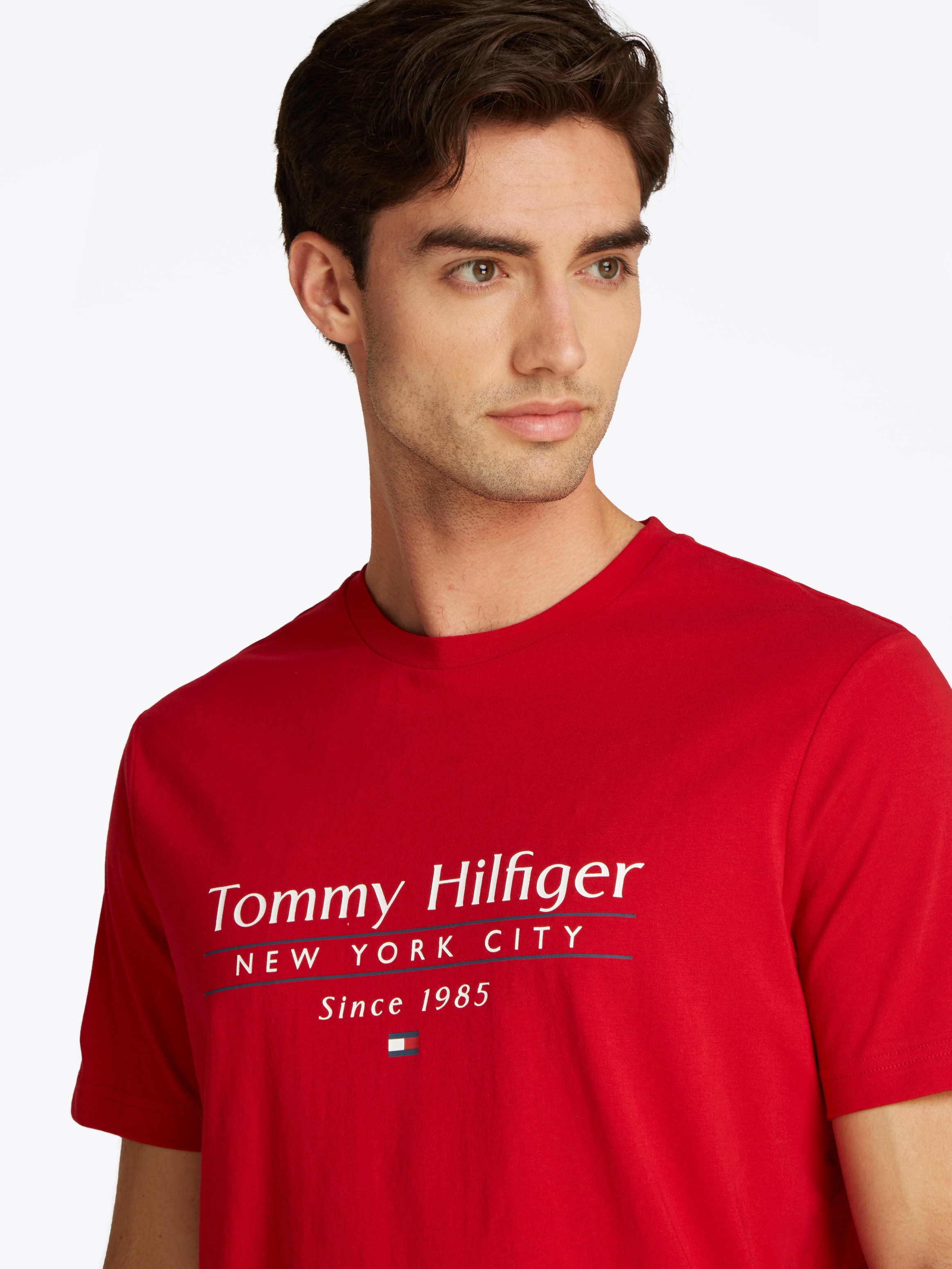 Tommy Hilfiger T-Shirt »HILFIGER CENTER STACK TEE«, mit großem Schriftprint