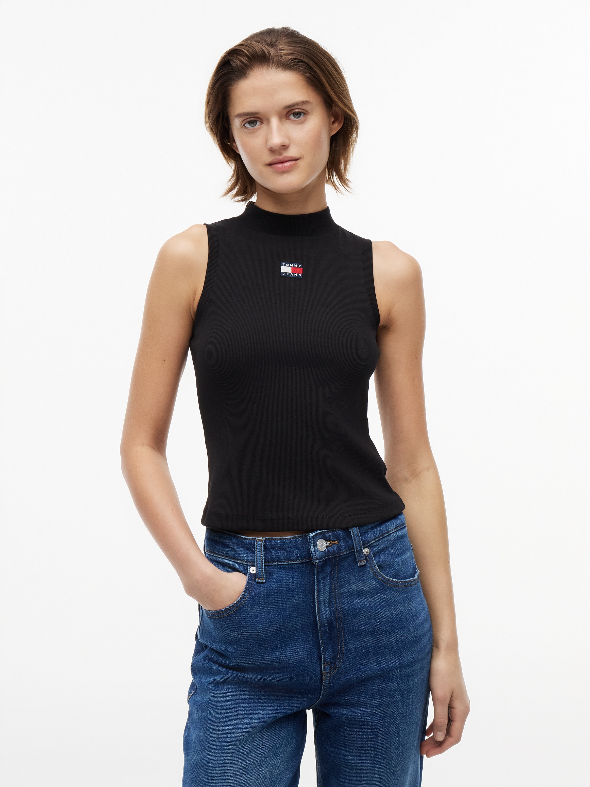 Tommy Jeans Tanktop "TJW SLIM BADGE RIB MOCK TANK" Baumwollmischung, slim fit, igurbetont, in gerippter Struktur