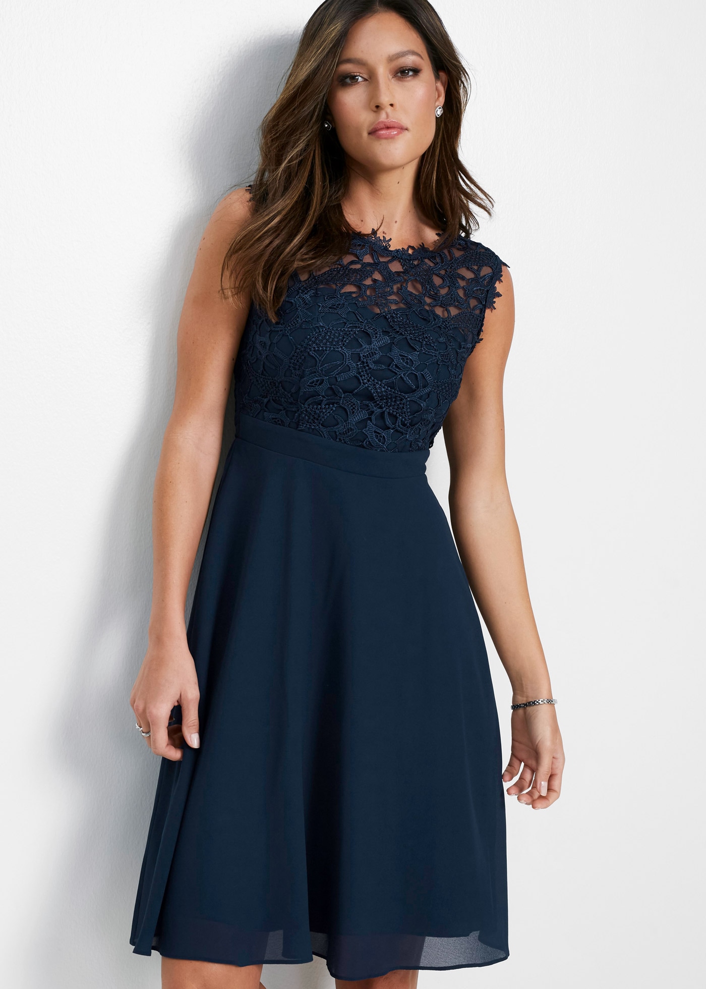 bonprix Minikleid "Minikleid mit Spitze" für besondere Anlässe, aus Polyest günstig online kaufen