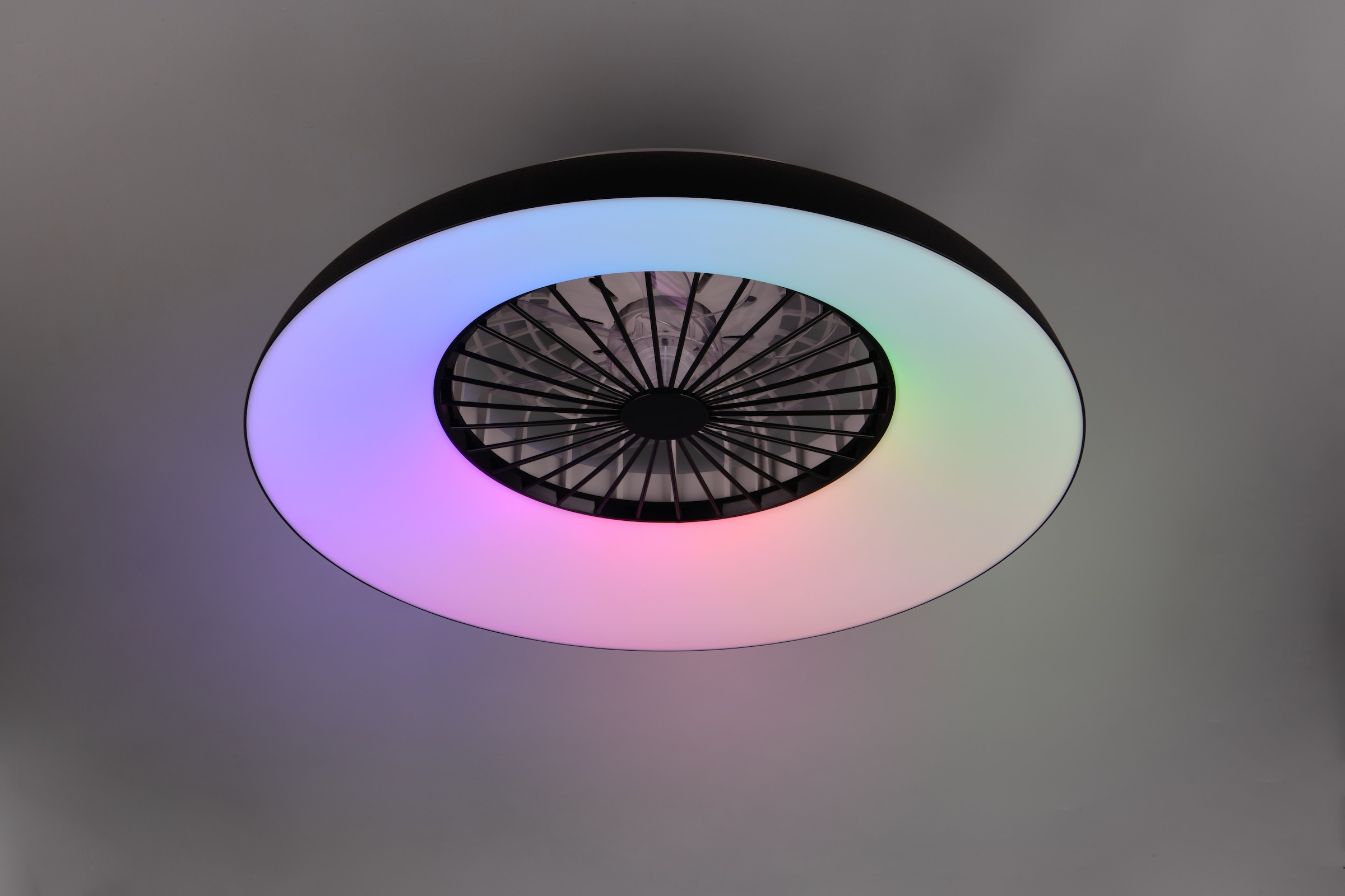 REALITY Leuchten LED Deckenleuchte »SVAERHOLT mit Ventilator, großer Deckenventilator Ø 60cm mit RGB Licht« LED-Board 1 Stk. RGB | warmweiß - kaltweiß 5-Stufen Ventilator Fernbedienung RGB Farbwechsel 4500 Lumen CCT