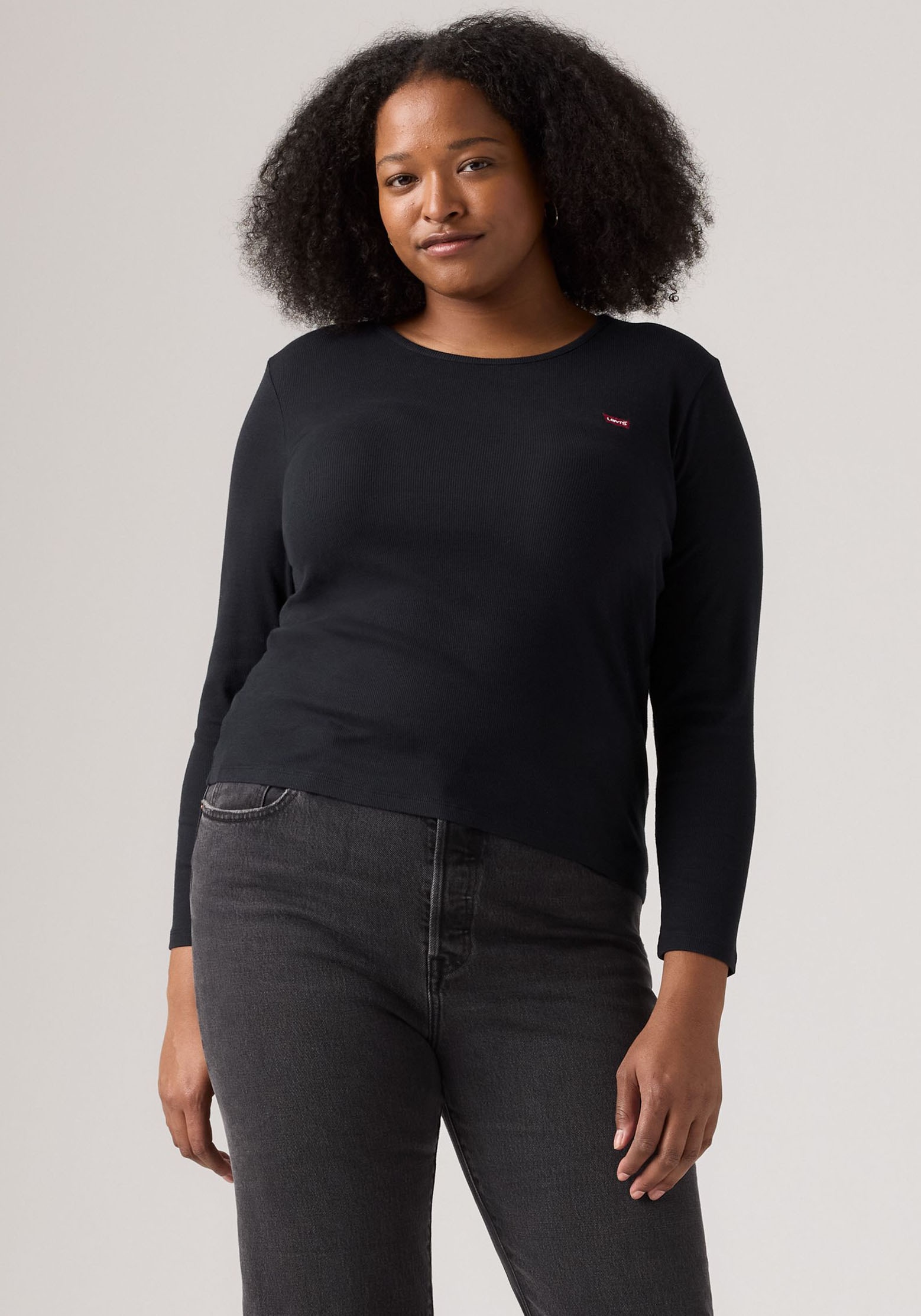 Levis Plus Langarmshirt "PL HAYES LS BLACK", in figurbetonter Passform günstig online kaufen