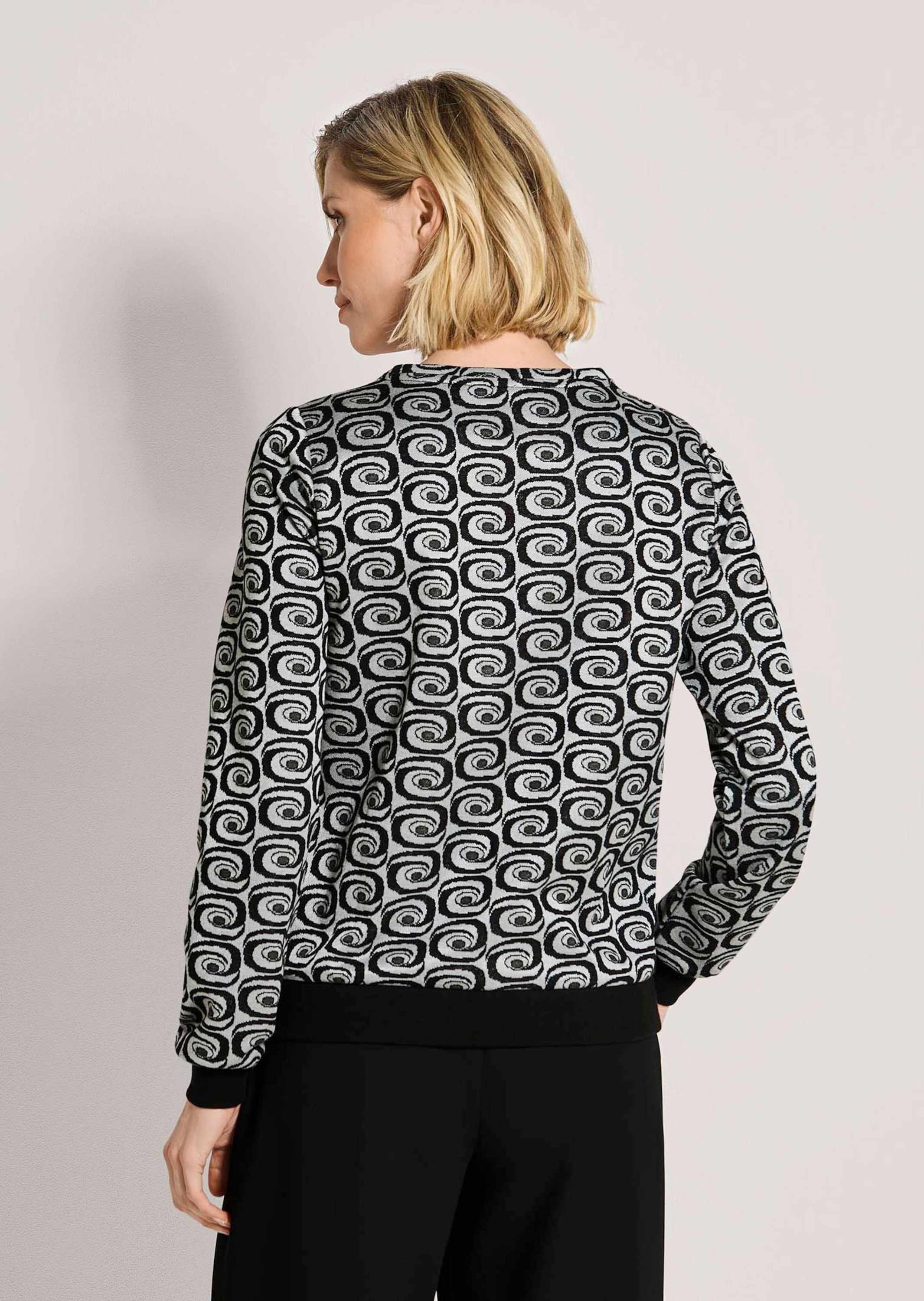 MADELEINE Langarmshirt »Shirt Sweatshirt mit Retro-Muster«