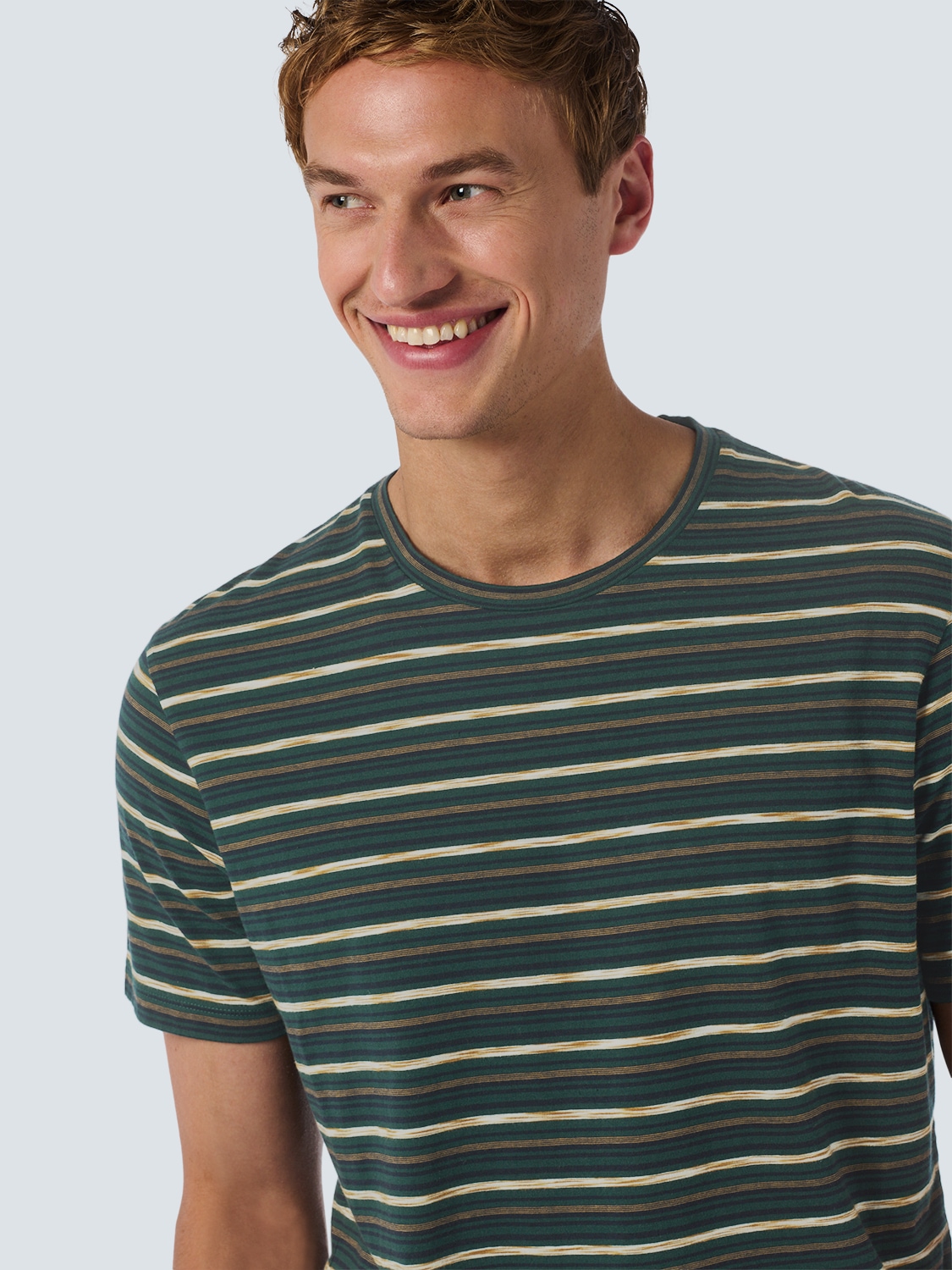NO EXCESS T-Shirt »No Excess T-Shirt mit Rundhalsausschnitt und Multicolor-Streifen«