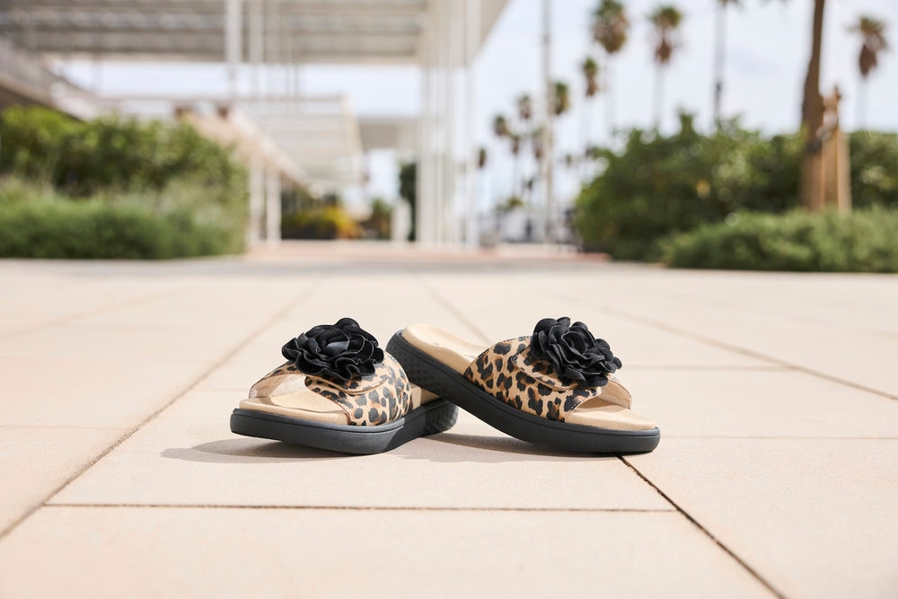 Rieker Pantolette  Sommerschuh, Hausschuh, Strandschuh mit bequemem Fußbett