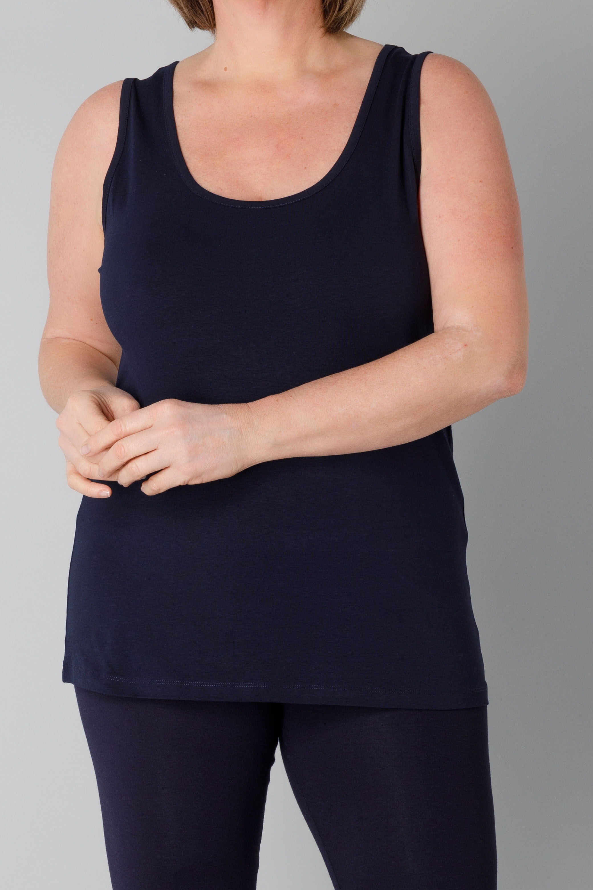 Base Level Curvy Tanktop, in großen Größen günstig online kaufen