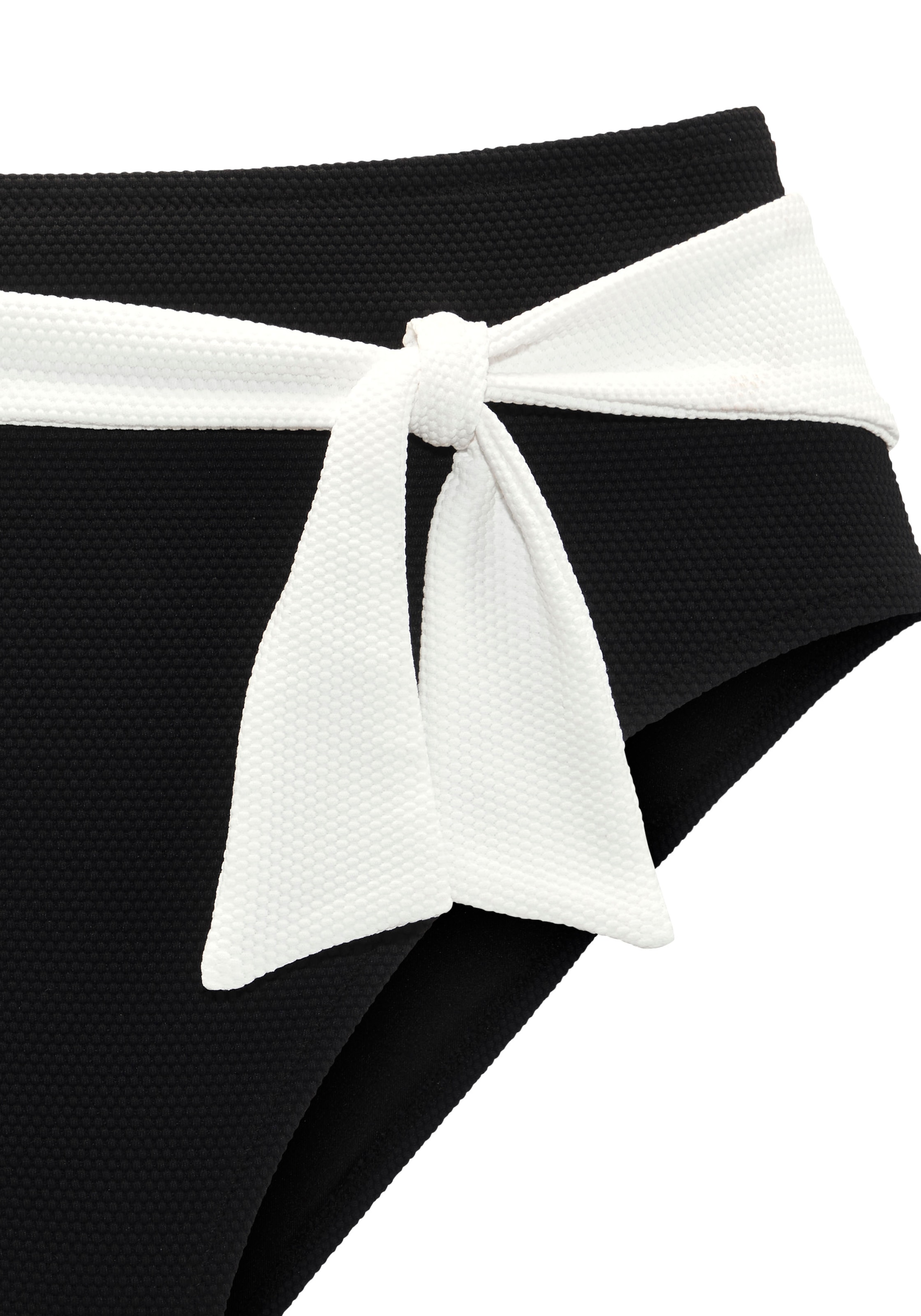 LASCANA Highwaist-Bikini-Hose »Chic« aus eleganter Strukturware