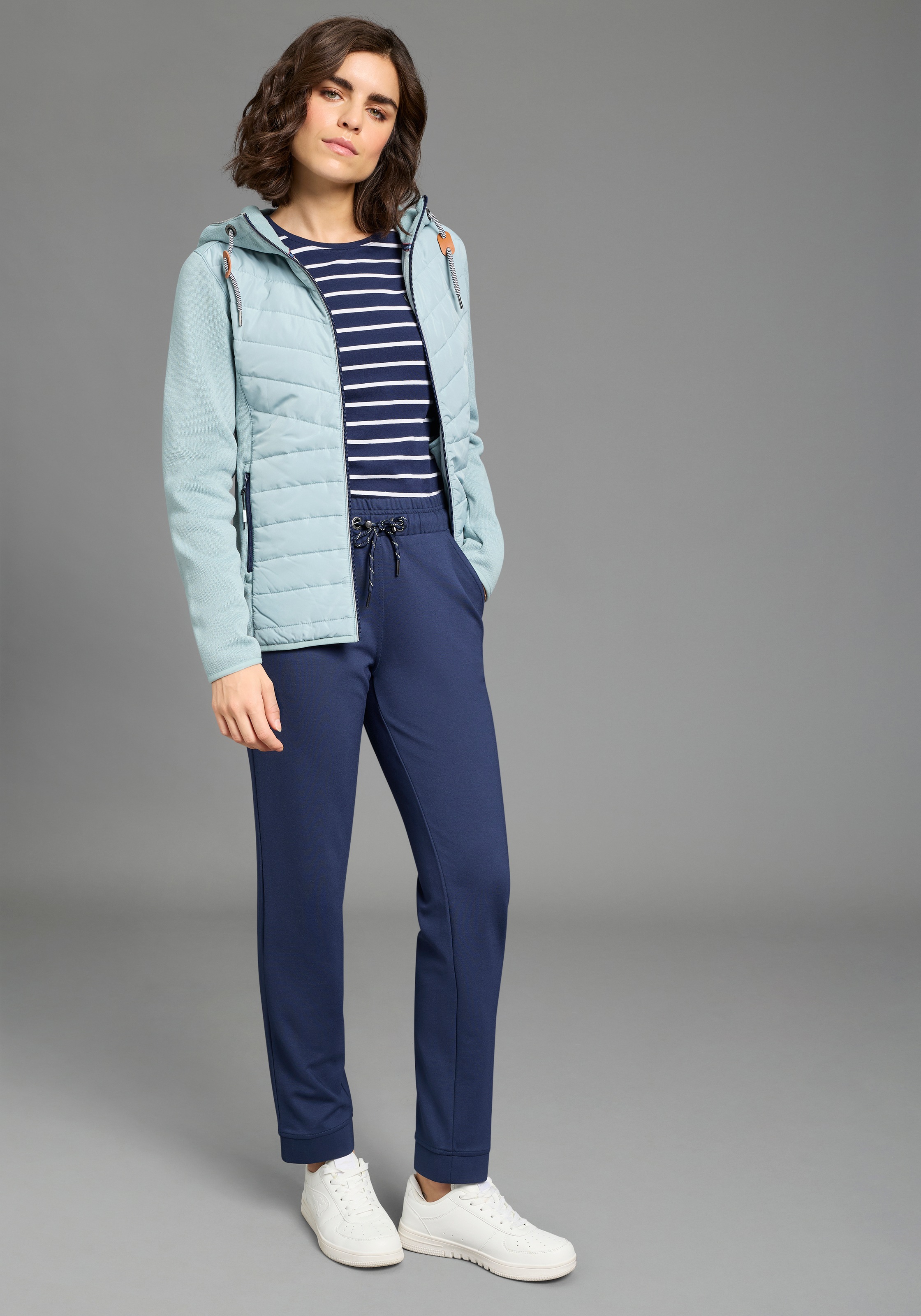 KangaROOS Hybridjacke mit Kapuze Übergangsjacke mit Kapuze Reißverschlusstaschen Innentaschen