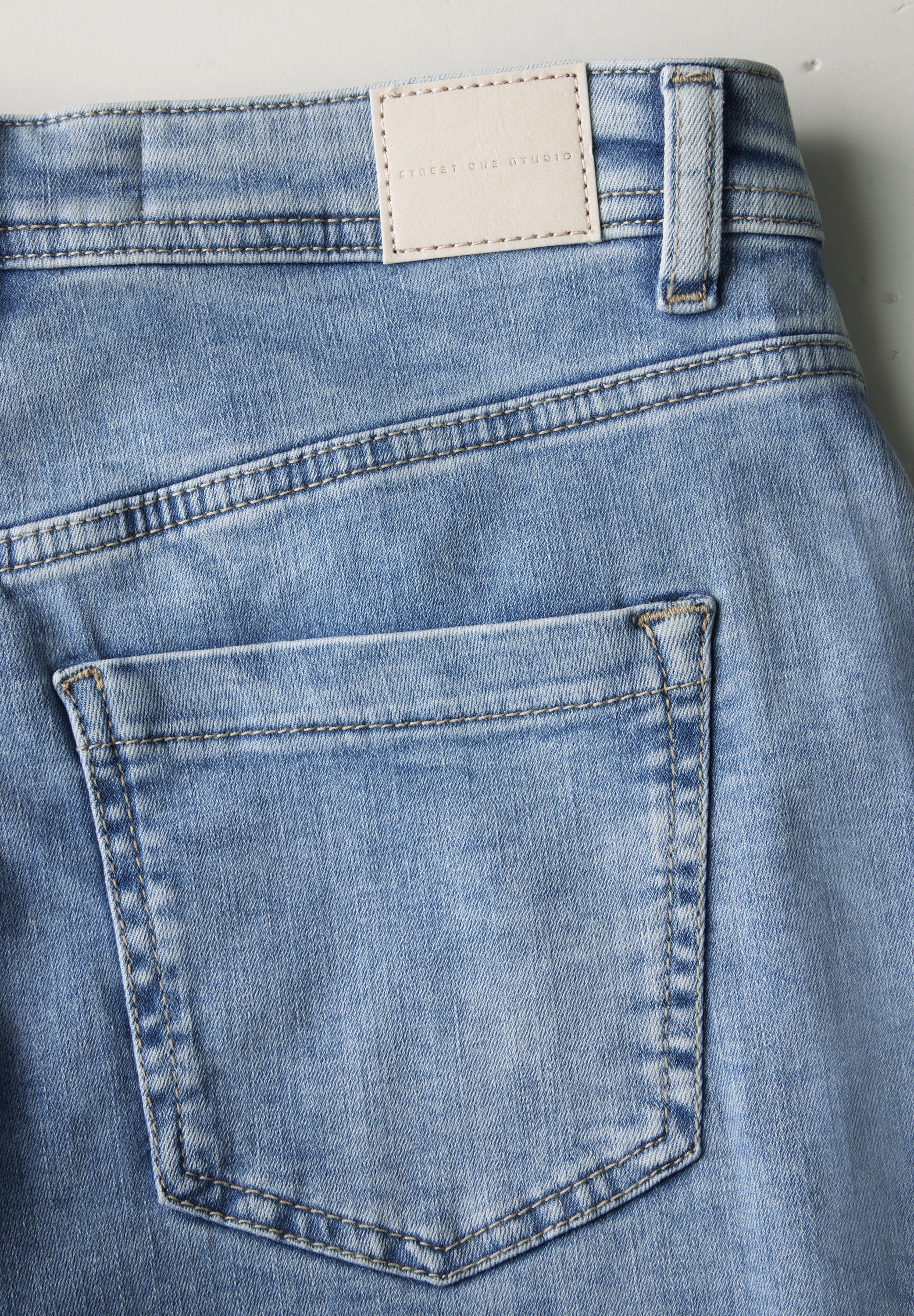 STREET ONE STUDIO Comfort-fit-Jeans, High Waist