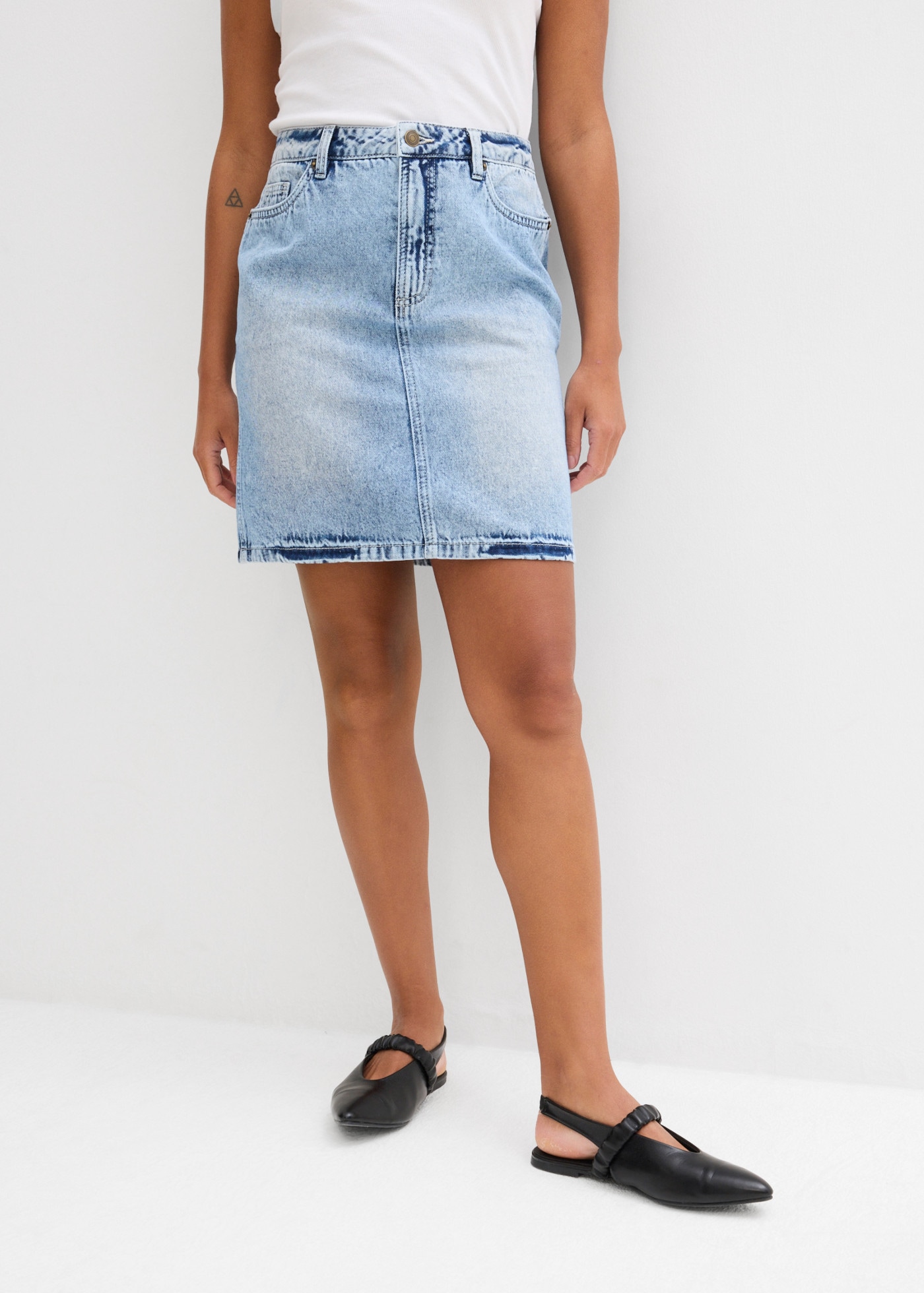 bonprix Jeansrock regular fit, mit hinterem Schlitz, aus Baumwolle
