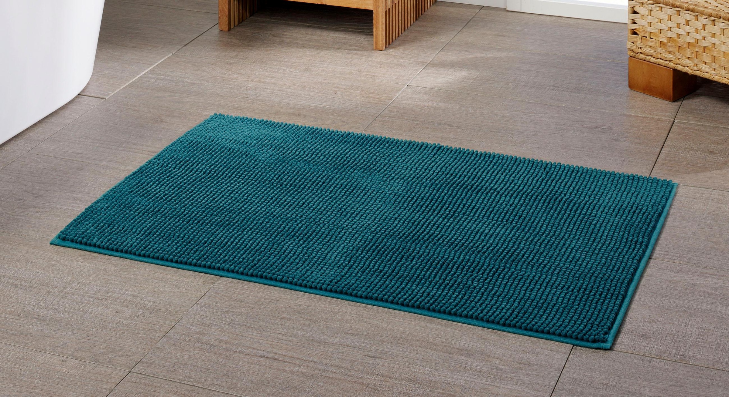 Gözze Badematte »Chenille« Höhe 15 mm rutschhemmend beschichtet fußbodenheizungsgeeignet Badteppich, Uni Farben, besonders weich durch Microfaser, waschbar