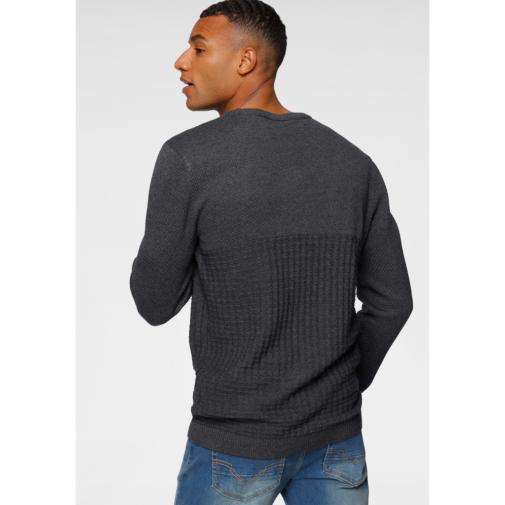 Bruno Banani Strickpullover, mit modischer Struktur