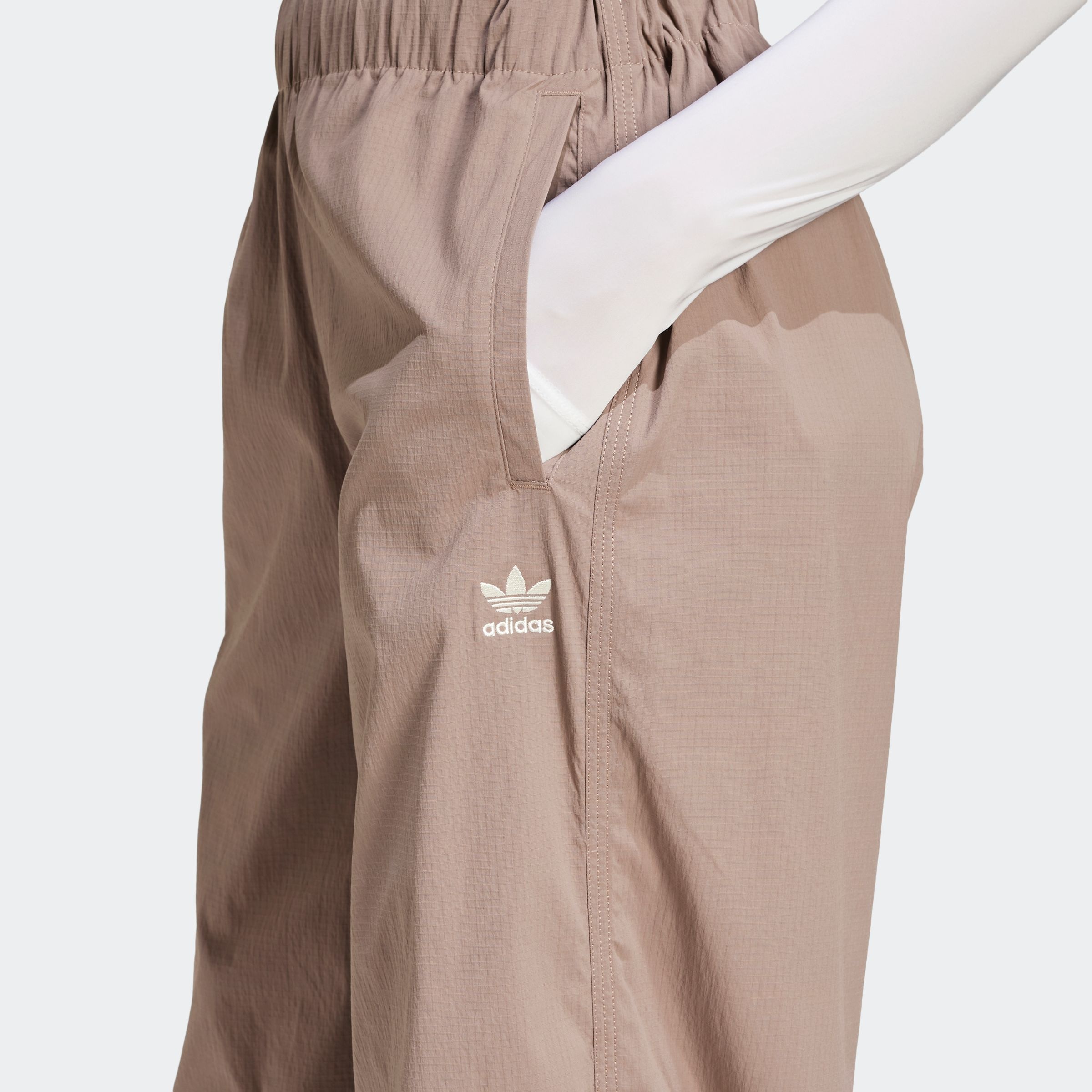 adidas Originals Sporthose »ESS S PARA PANT«, (1 tlg.)