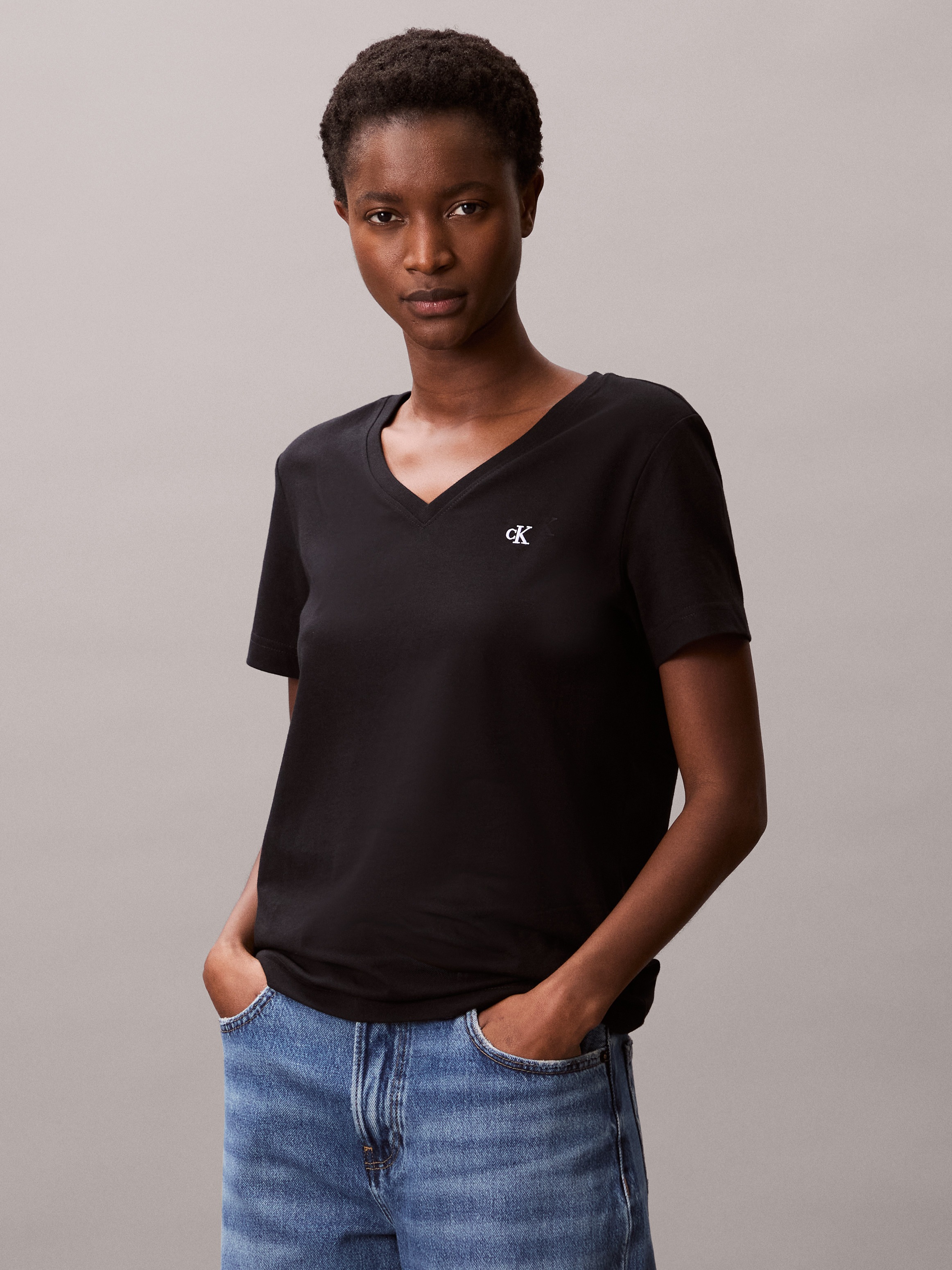 Calvin Klein Jeans T-Shirt "Archive Jersey Vnk Tee EU", Mit V-Ausschnitt günstig online kaufen