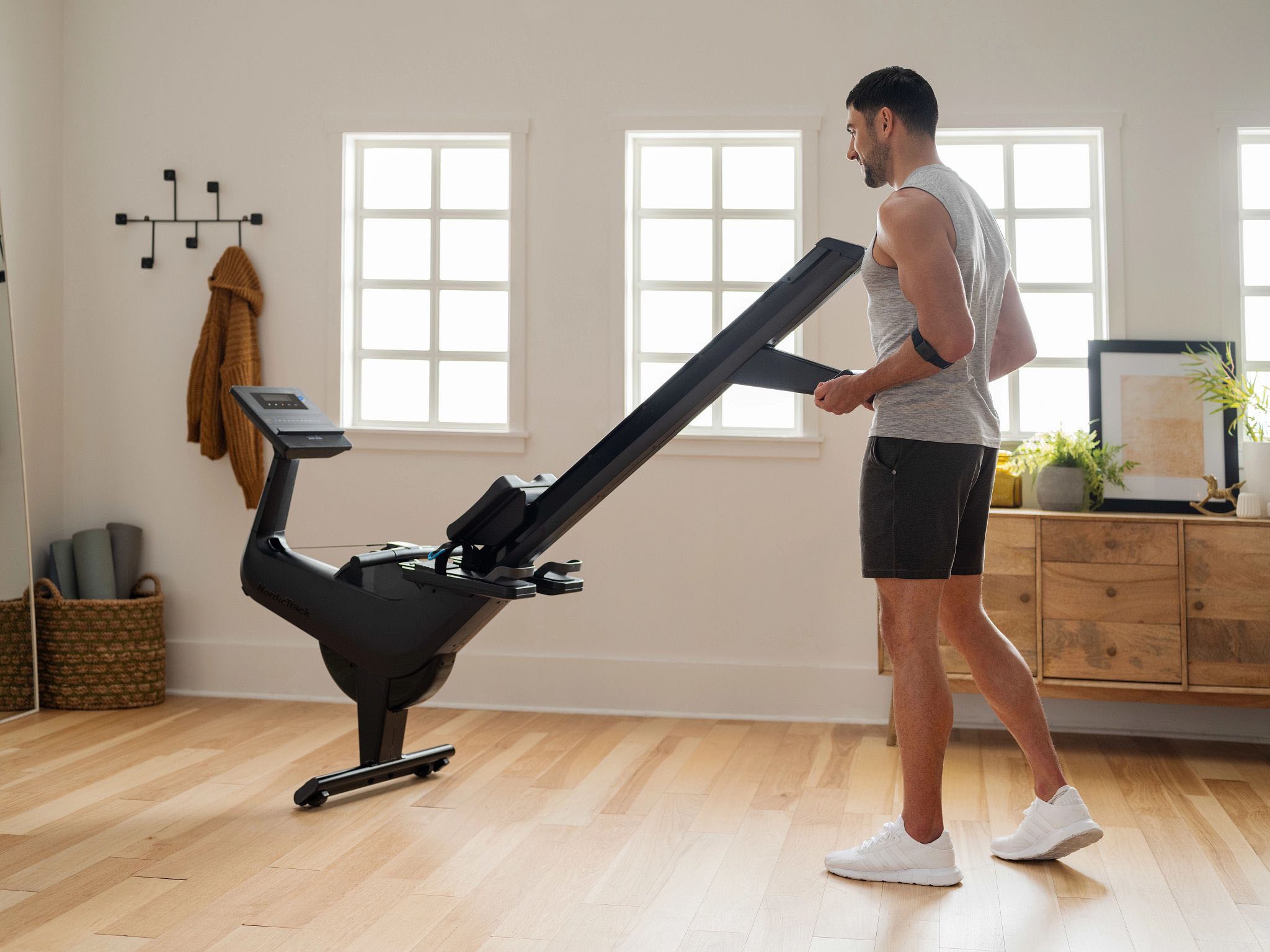 NordicTrack Rudergerät »NordicTrack RW300«, (Rower mit 5'' Display und Tabletfach), Rudermaschine, 26 Widerstandsstufen, Magnetbremssystem