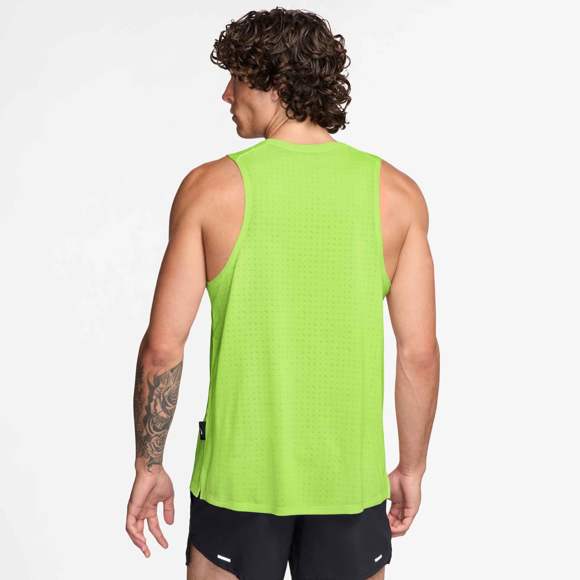 Nike Laufshirt »M NK DF BREATHE MILER TANK« ärmelloses Design, rundhalsausschnitt, atmungsaktives Material